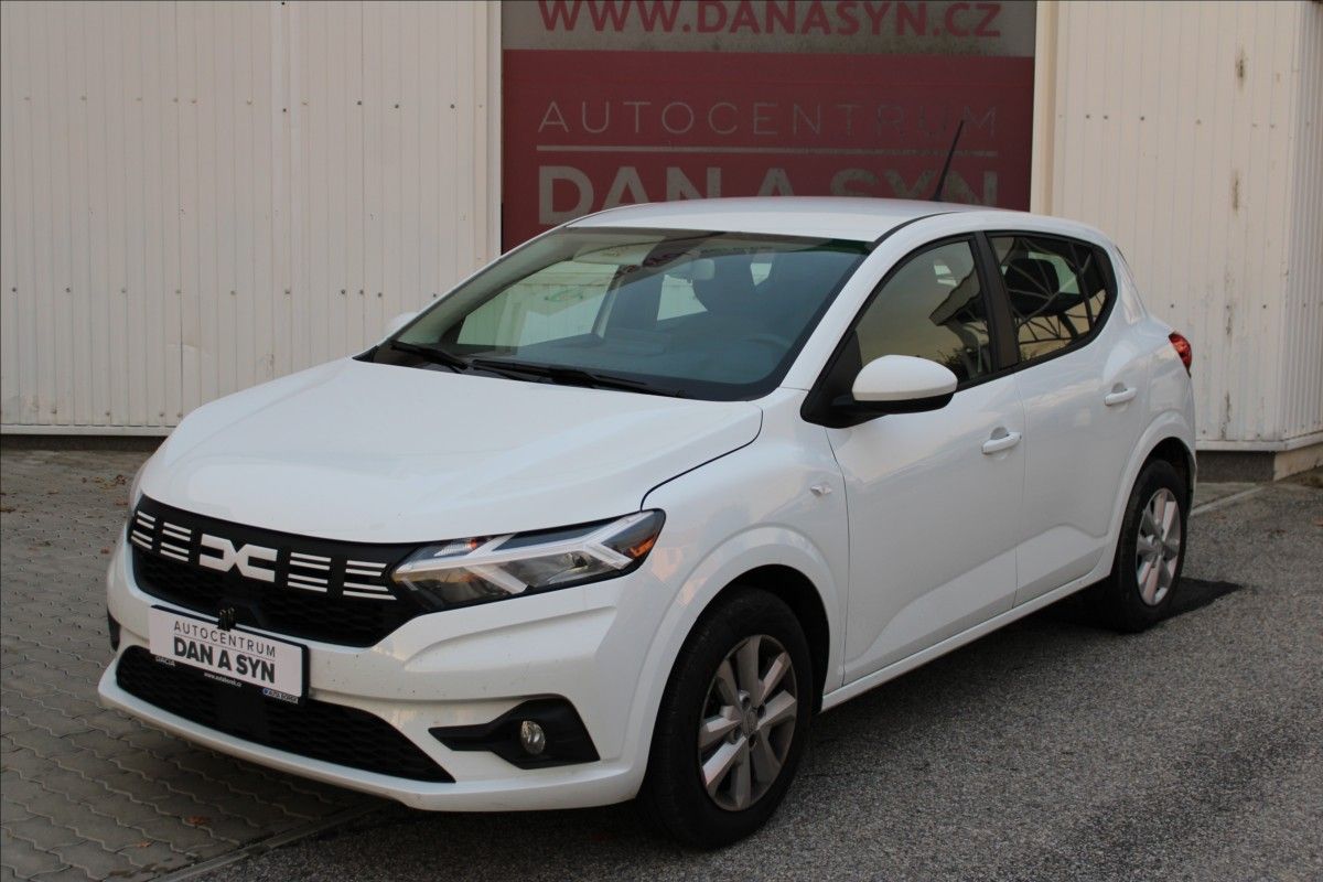Dacia Sandero, 1,0 TCe 67 1. maj. CZ 7800km