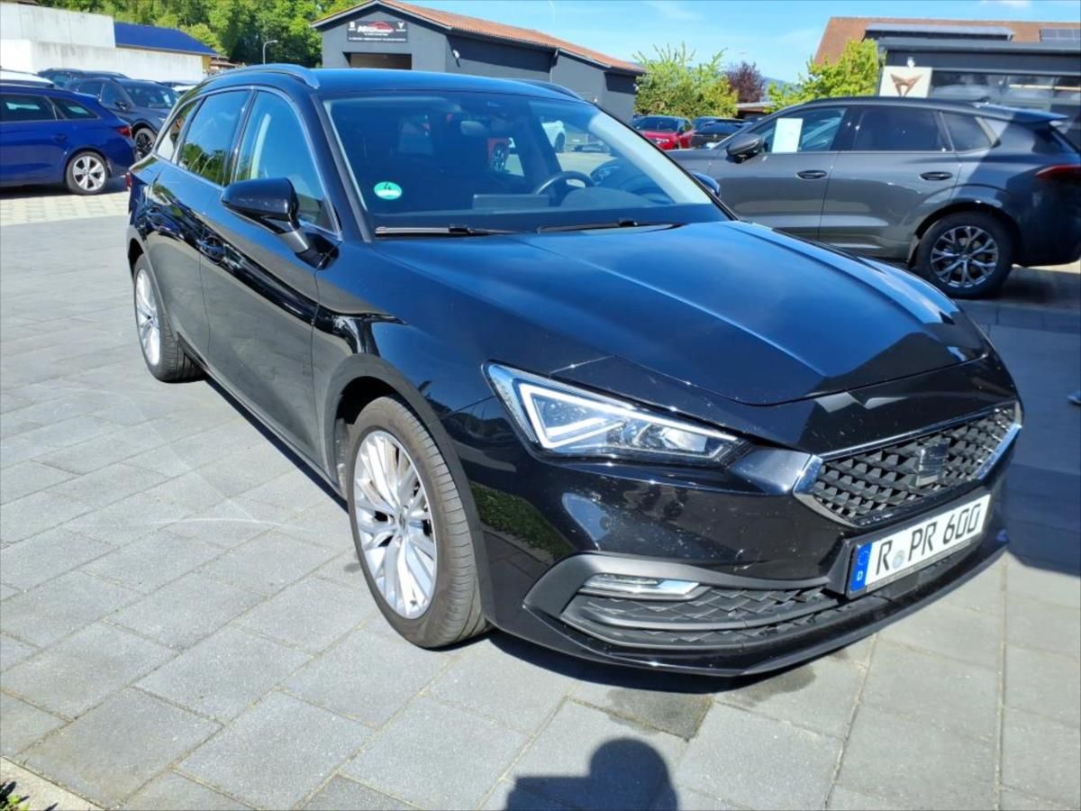 Seat Leon, 2,0 TDI TAŽNÉ KAMERA - fotka 2