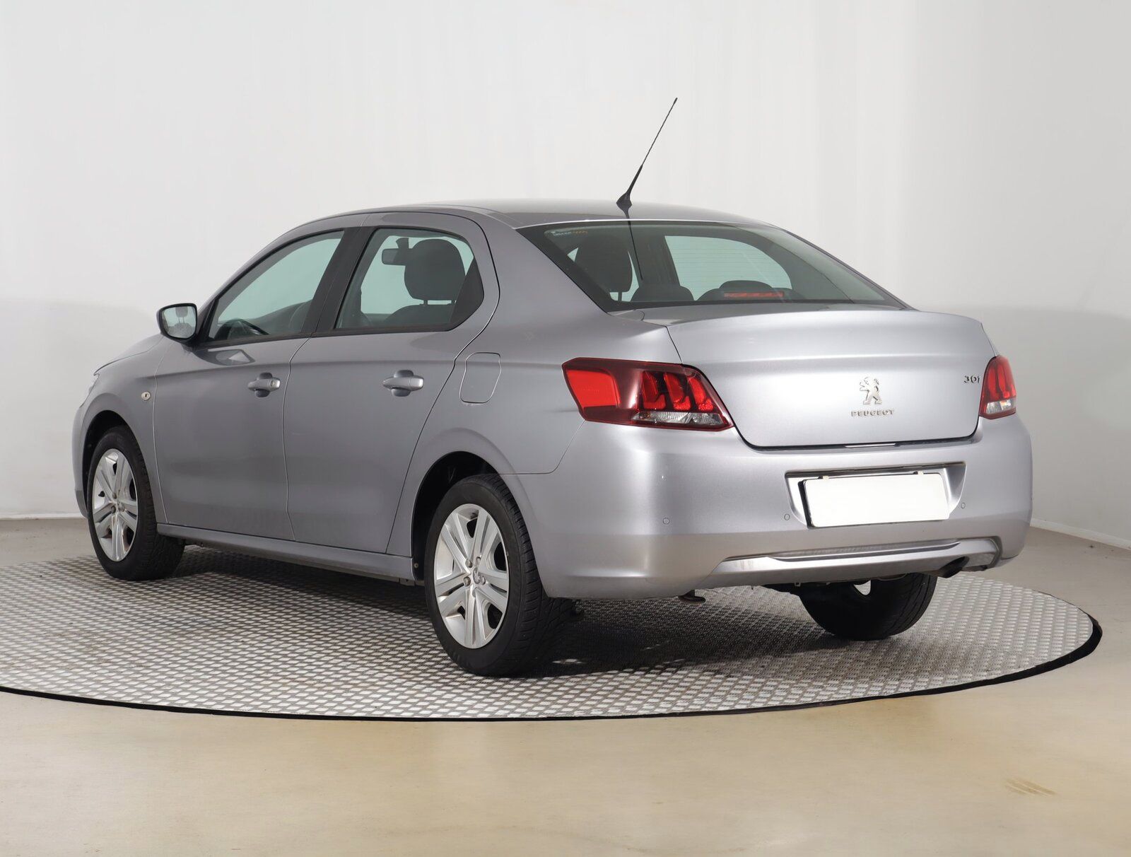 Peugeot 301, 1.6 VTi, Automat, Serv.kniha - fotka 4