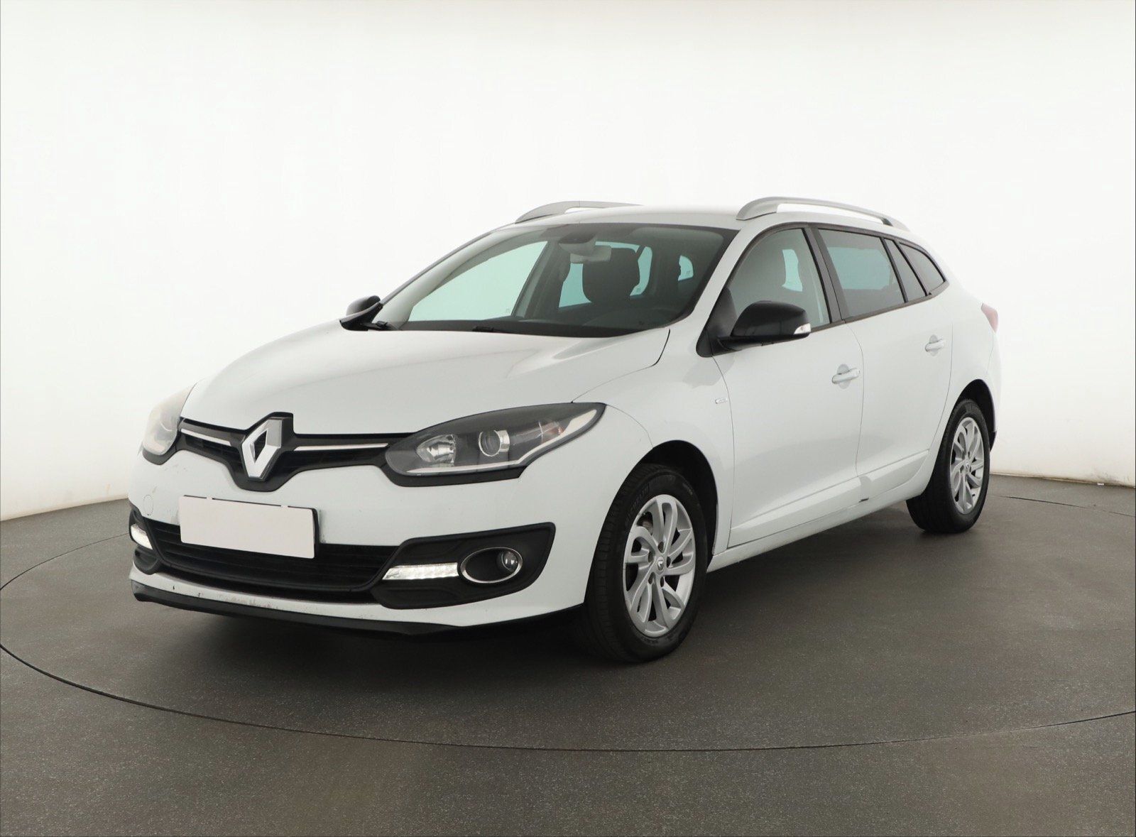 Renault Mégane, 1.2 TCe, Limited, ČR,1.maj - fotka 2