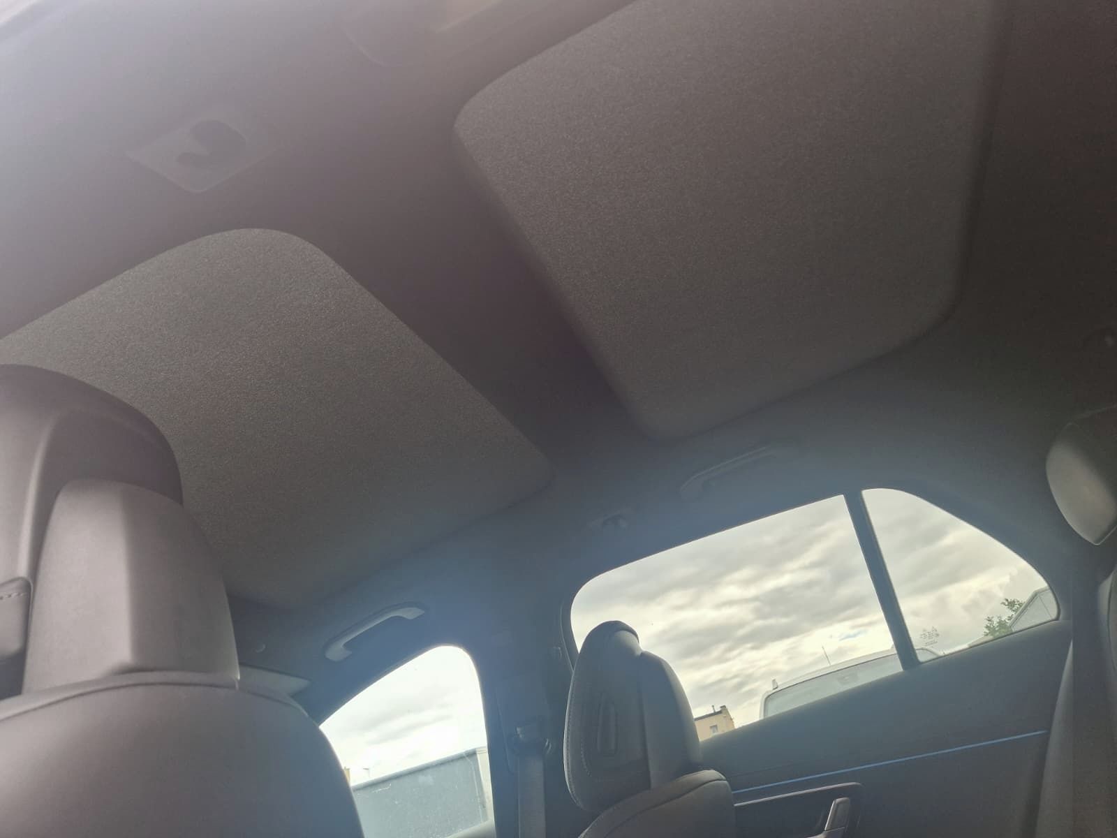 Mercedes-Benz Třídy E, Mercedes BENZ E220d - fotka 5