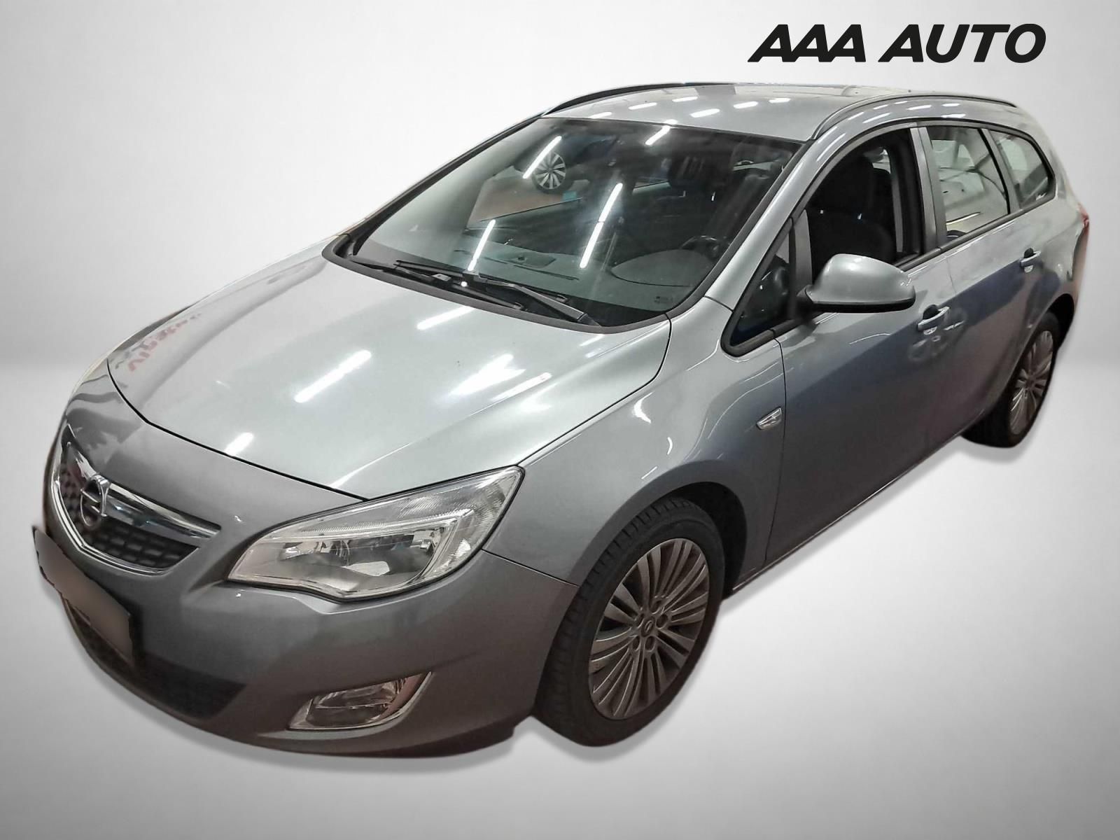 Opel Astra, 1.4 T, Automatická klima