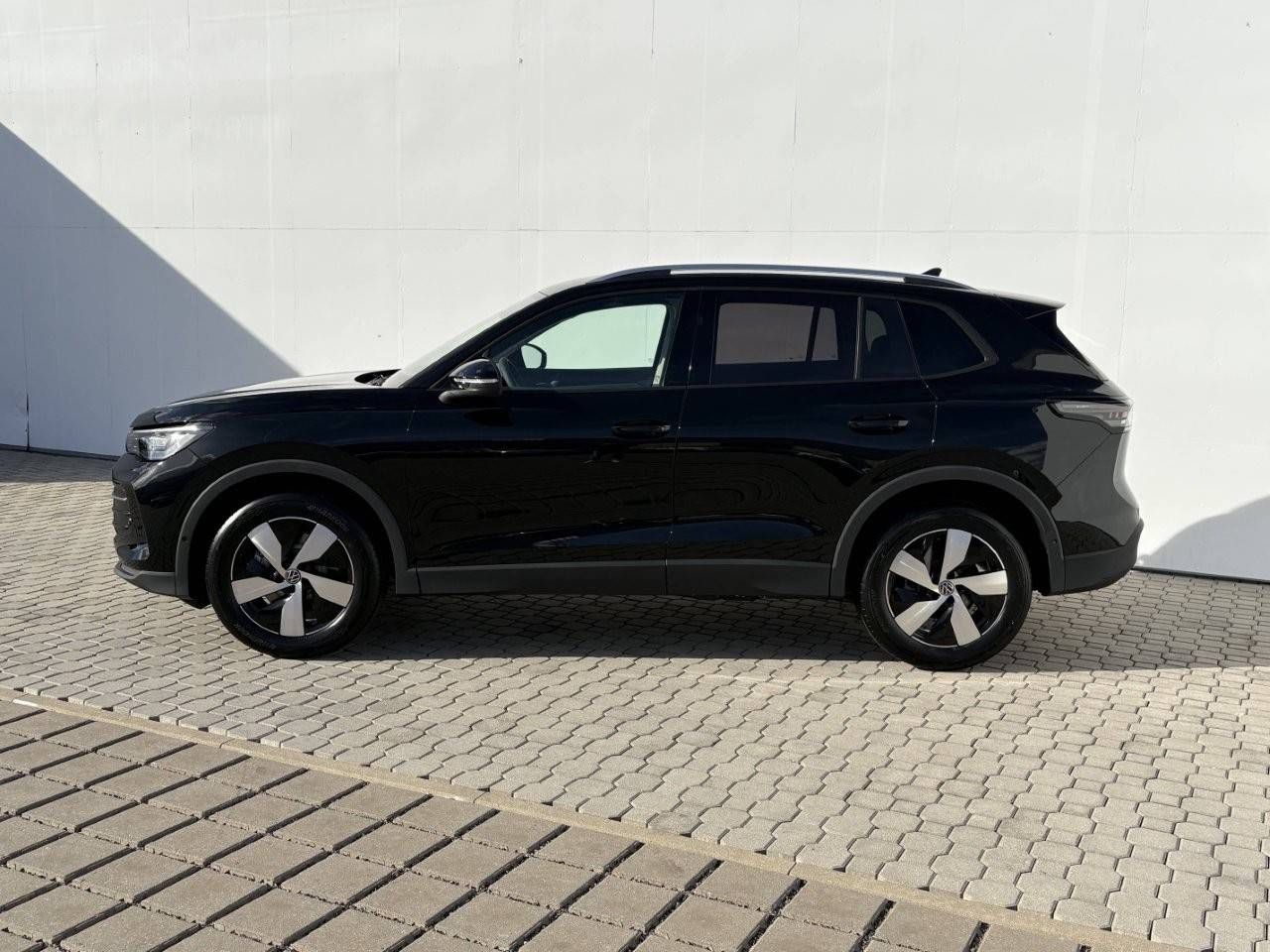 Volkswagen Tiguan, People 7DSG mHEV 1,5eTSI - fotka 3