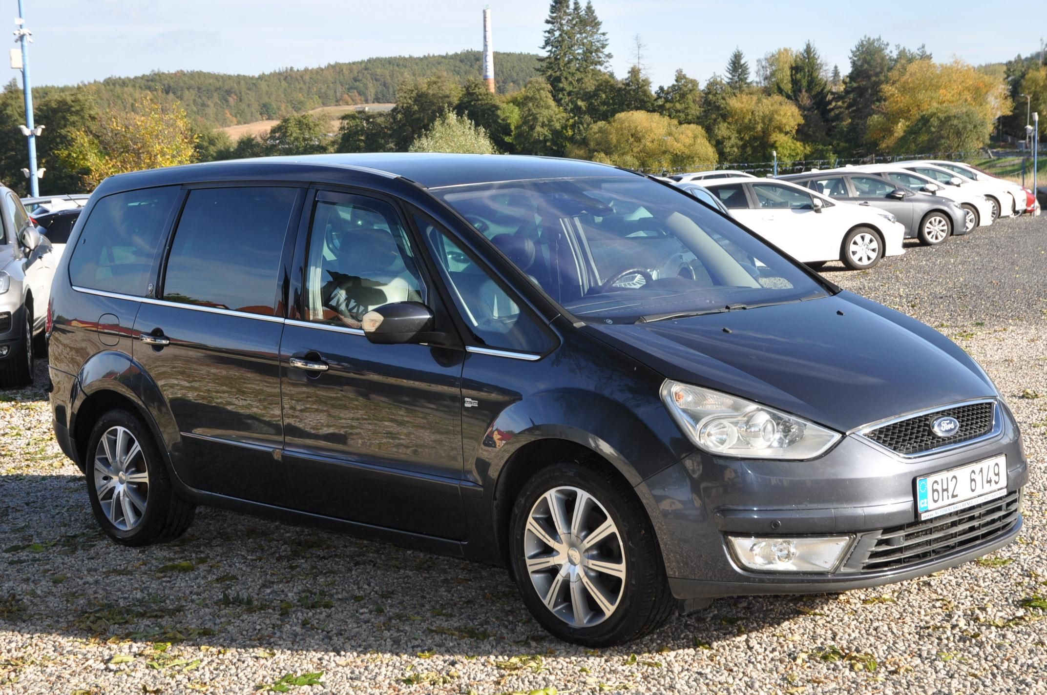 Ford Galaxy, 2.0TDCi 103kW 7.míst - fotka 2