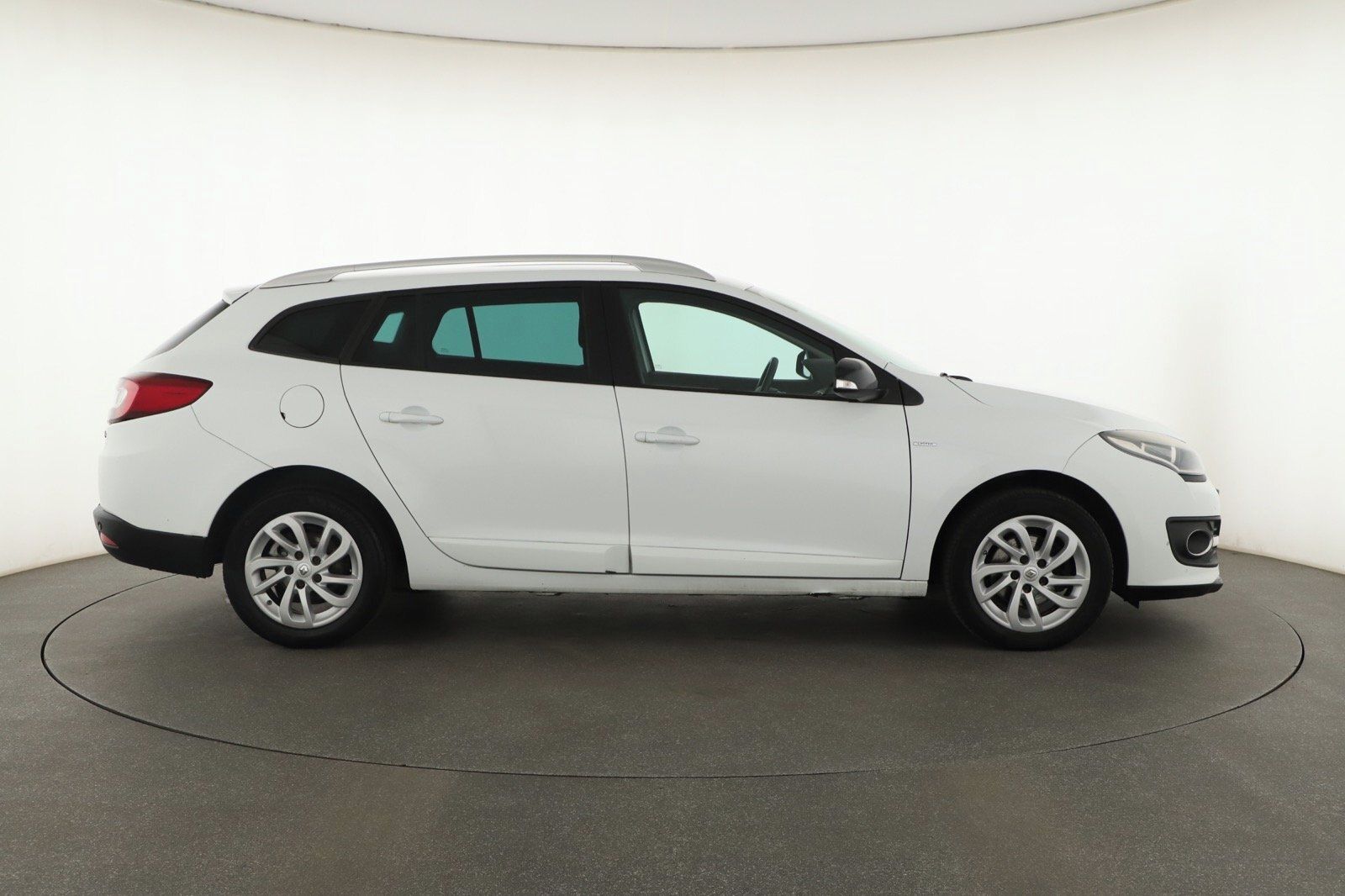 Renault Mégane, 1.2 TCe, Limited, ČR,1.maj - fotka 6