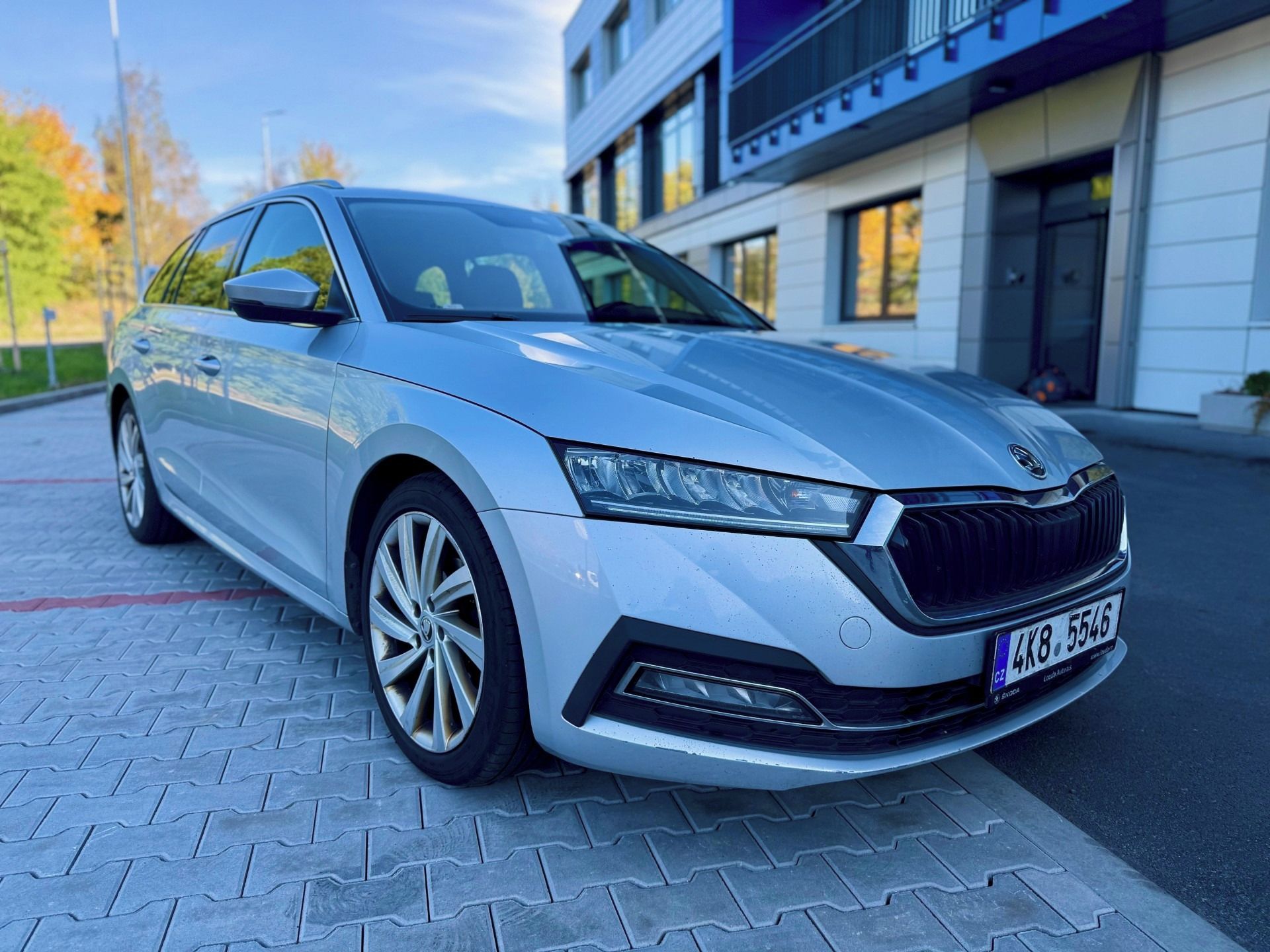 Škoda Octavia, Škoda Octavia IV Style combi - fotka 2