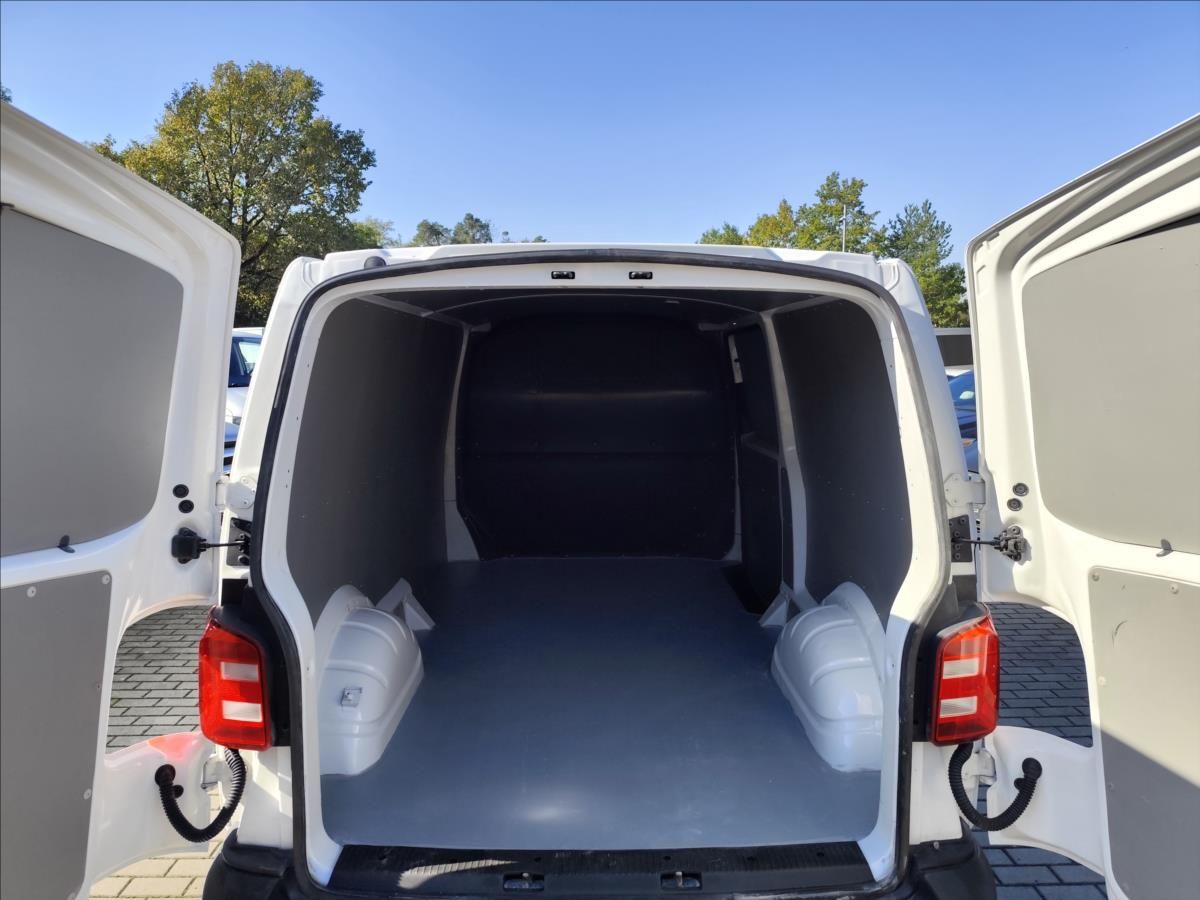 Volkswagen Transporter, 2.0TDI 84KW LONG AC ZIMNÍ PNEU - fotka 5