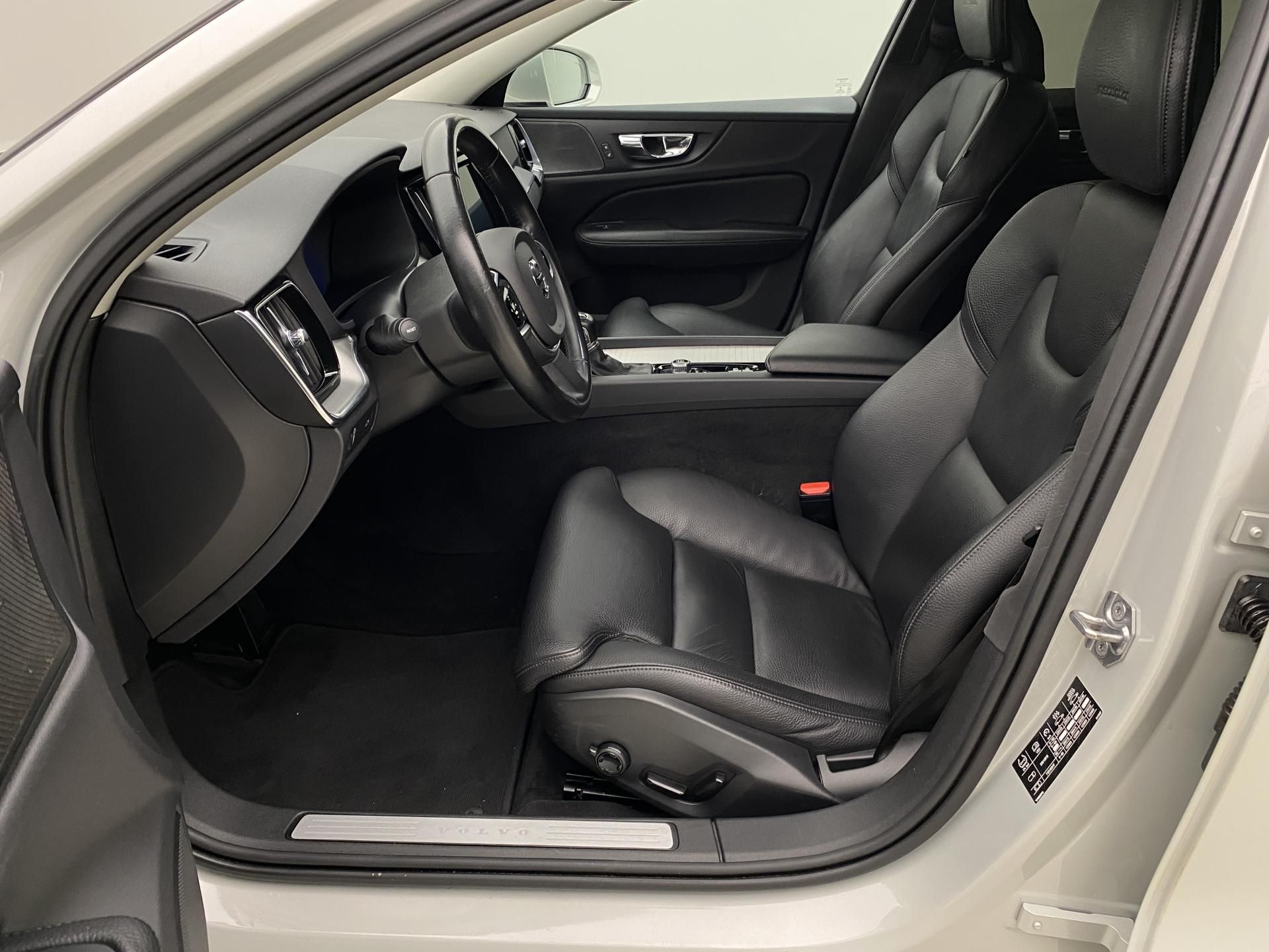 Volvo V60, D5 INSCRIPTION AUT CZ - fotka 3