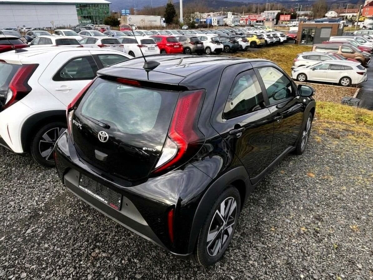 Toyota Aygo, 1,5 X Comfort 2026 - fotka 6