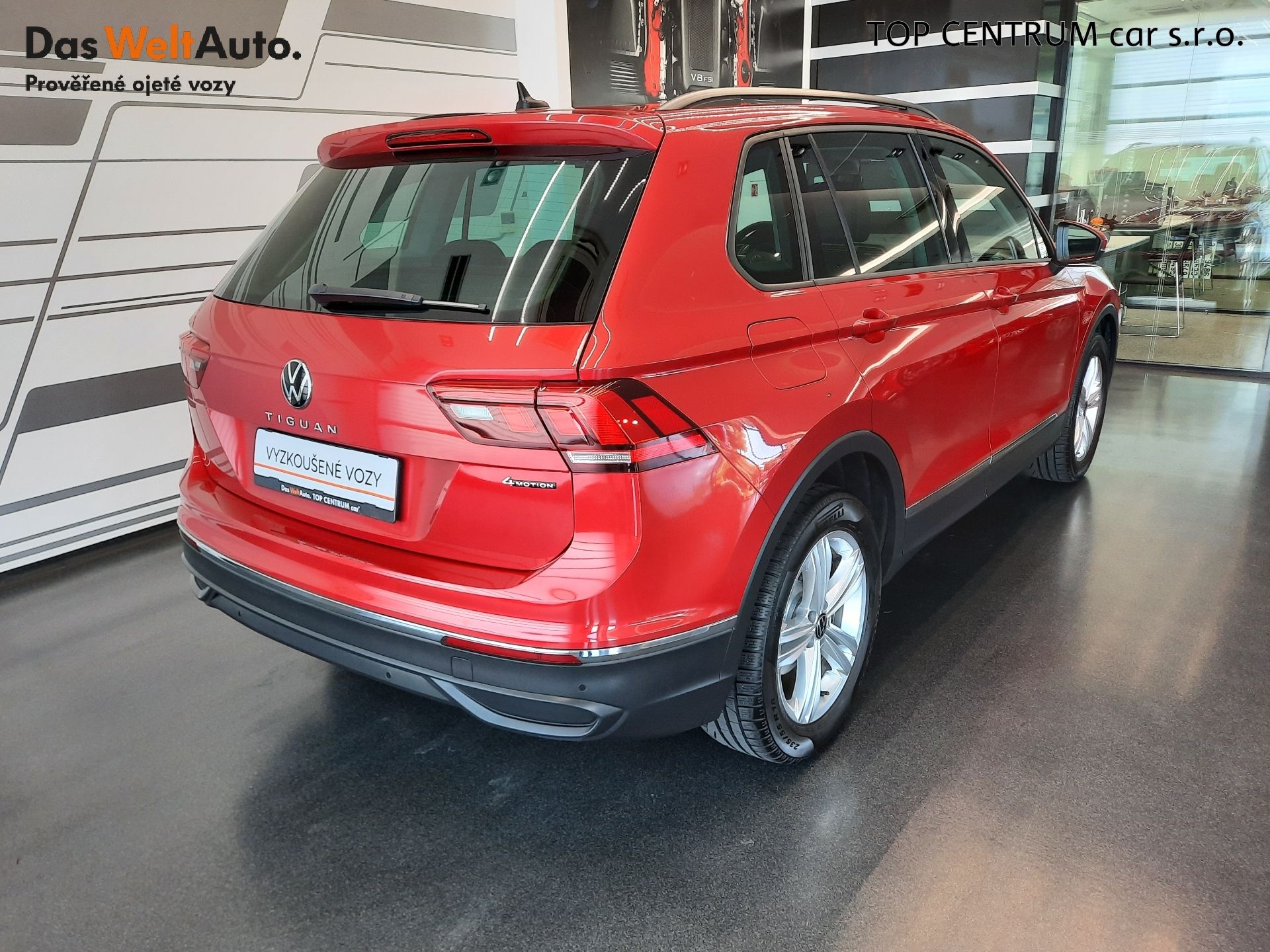Volkswagen Tiguan, Life 2.0 TSI 4Motion (140kW/19 - fotka 2