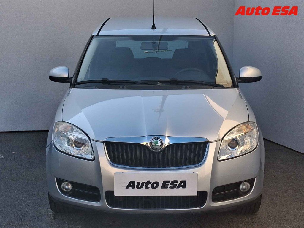 Škoda Roomster, 1.2 i,2.maj,ČR,Xenon - fotka 2
