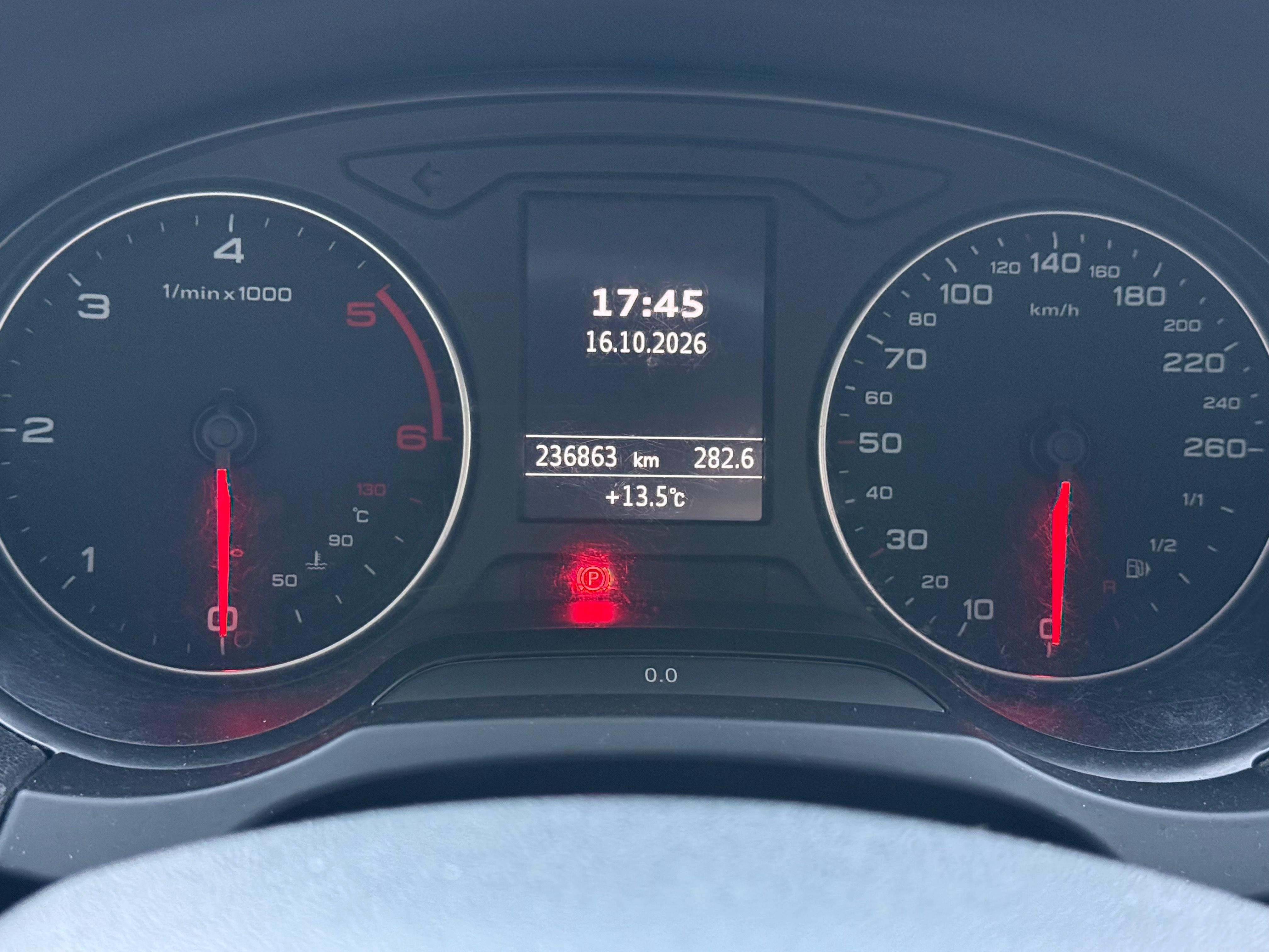 Audi A3, 1,6 TDi 81 kw - fotka 6
