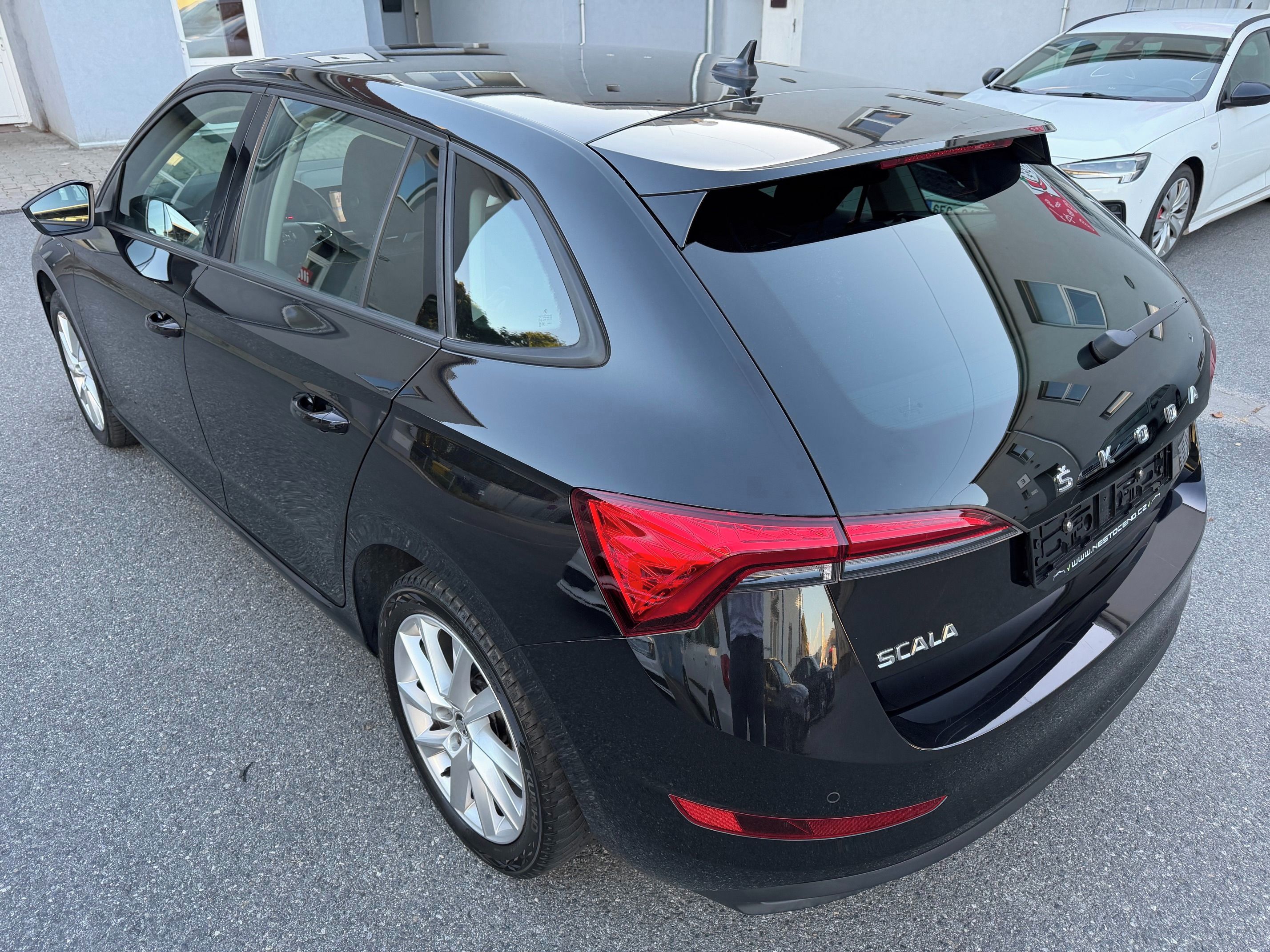 Škoda Scala, Style 81kw DSG navi LED -DPH - fotka 6
