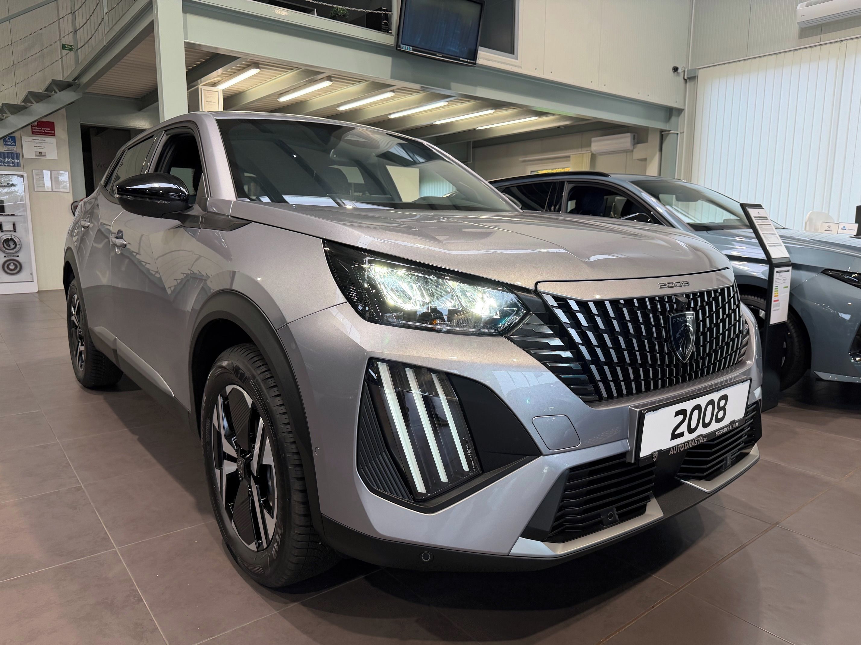 Peugeot 2008, ALLURE Turbo 100 MAN6 - fotka 3