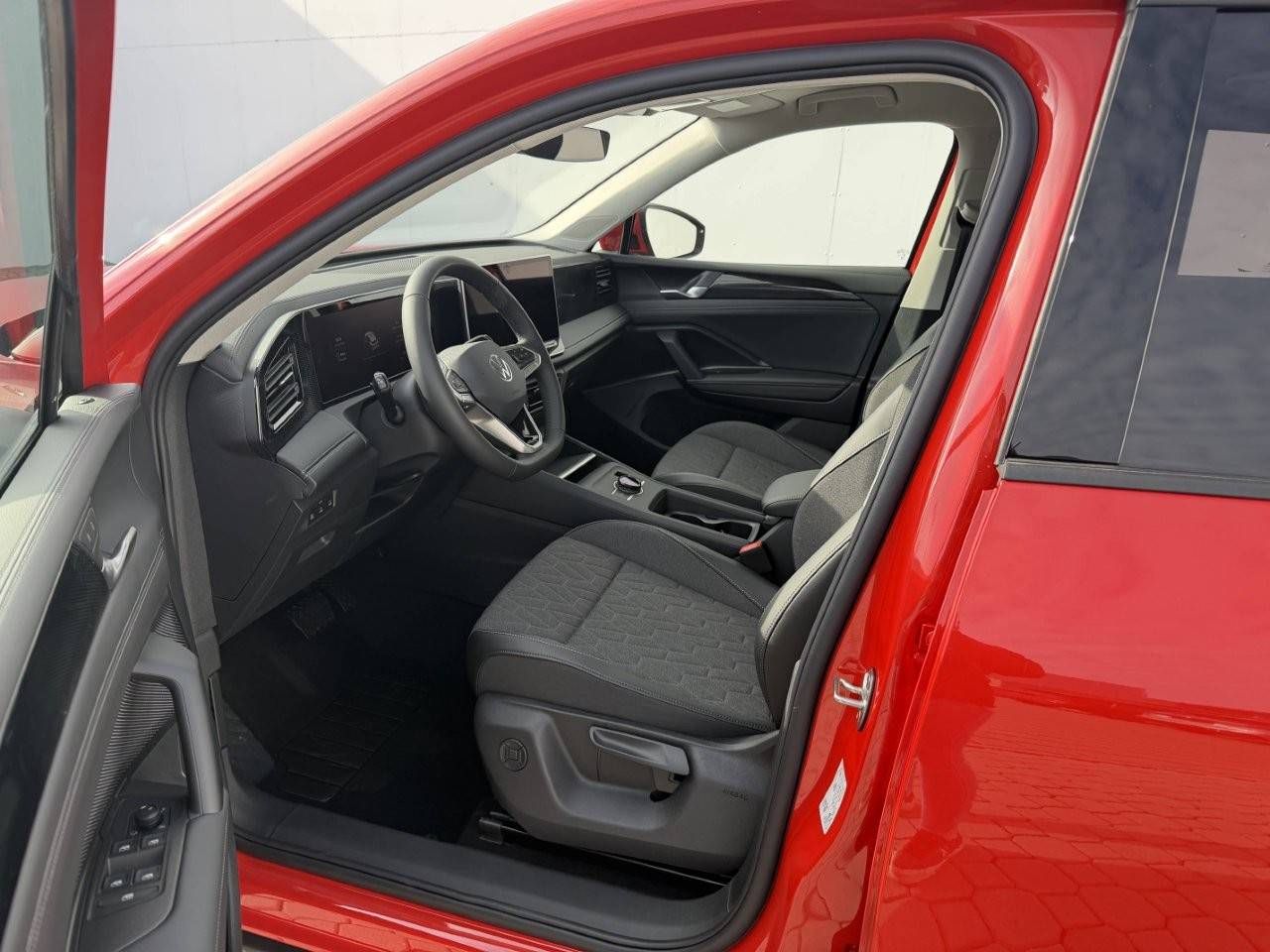 Volkswagen Tiguan, People 7DSG mHEV 1,5eTSI - fotka 5