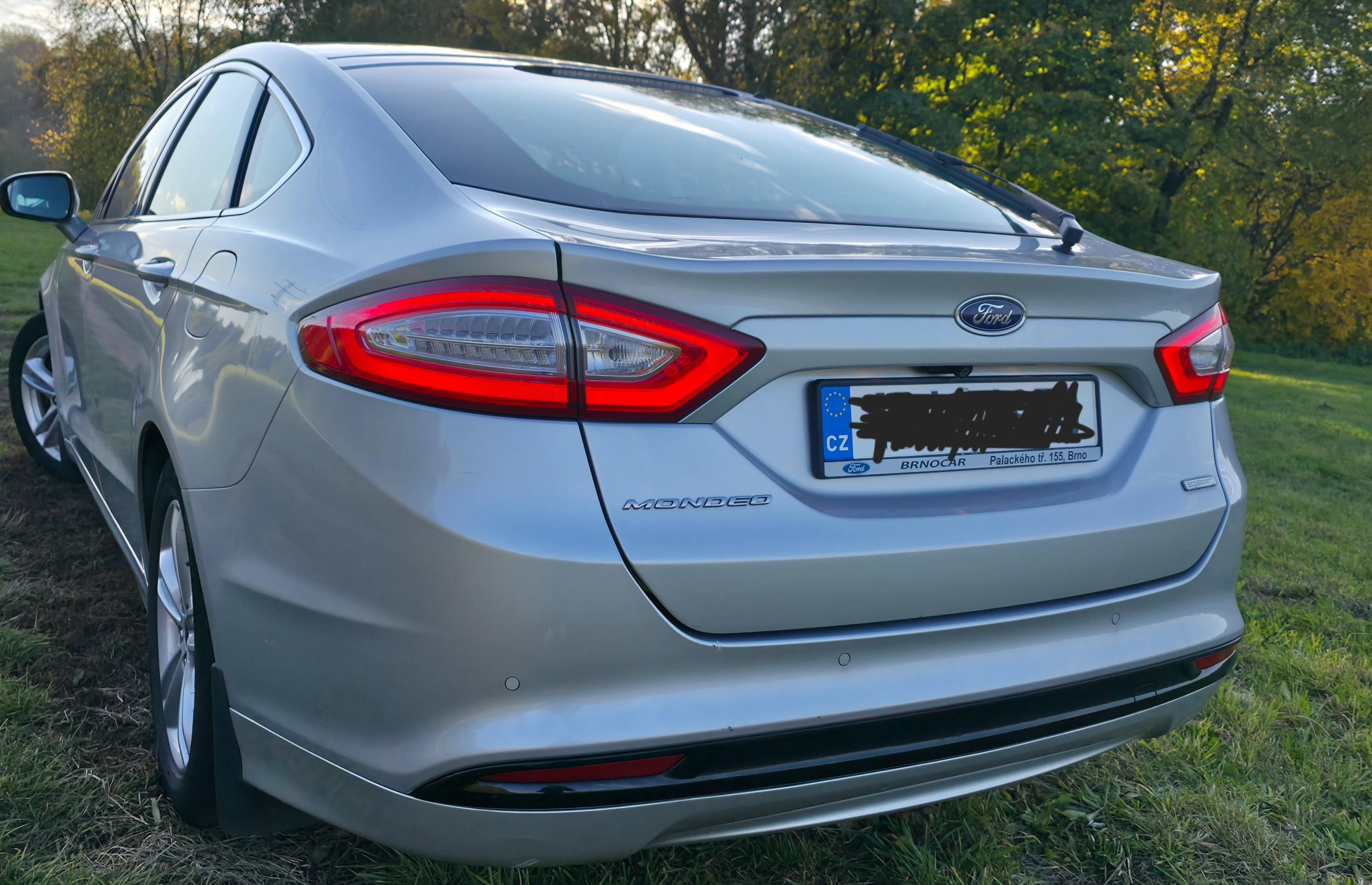 Ford Mondeo, 1.5 118kw + alu zimní sada - fotka 4
