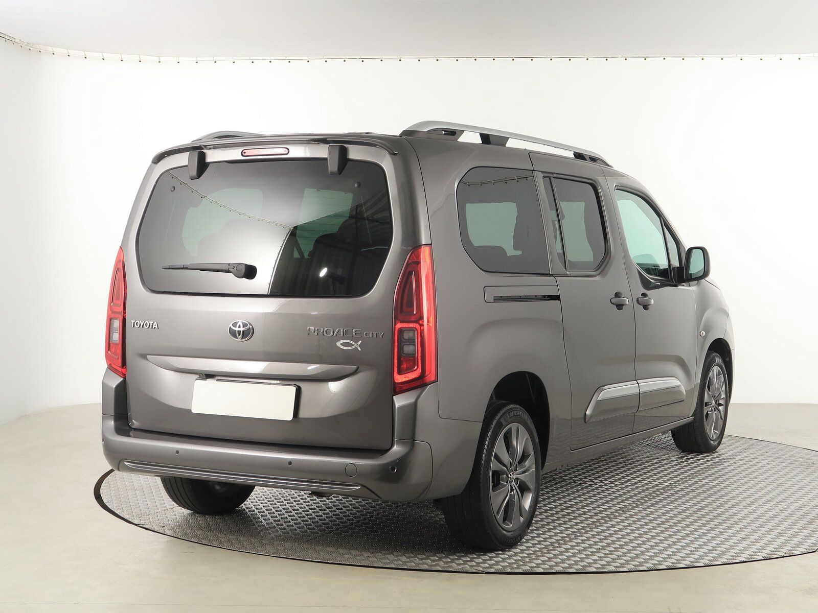 Toyota Proace City Verso, Maxi 1.2 T, Family, 7Míst, ČR - fotka 5