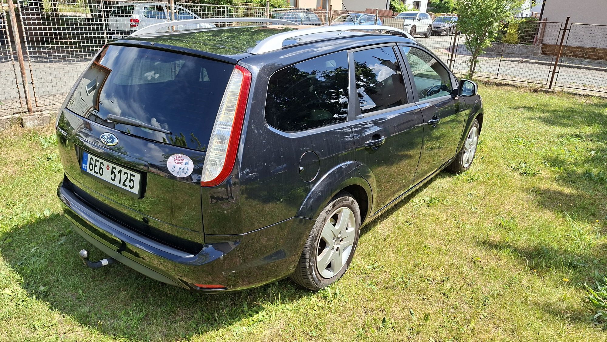 Ford Focus, 1.6i 74 kW turnier - fotka 4