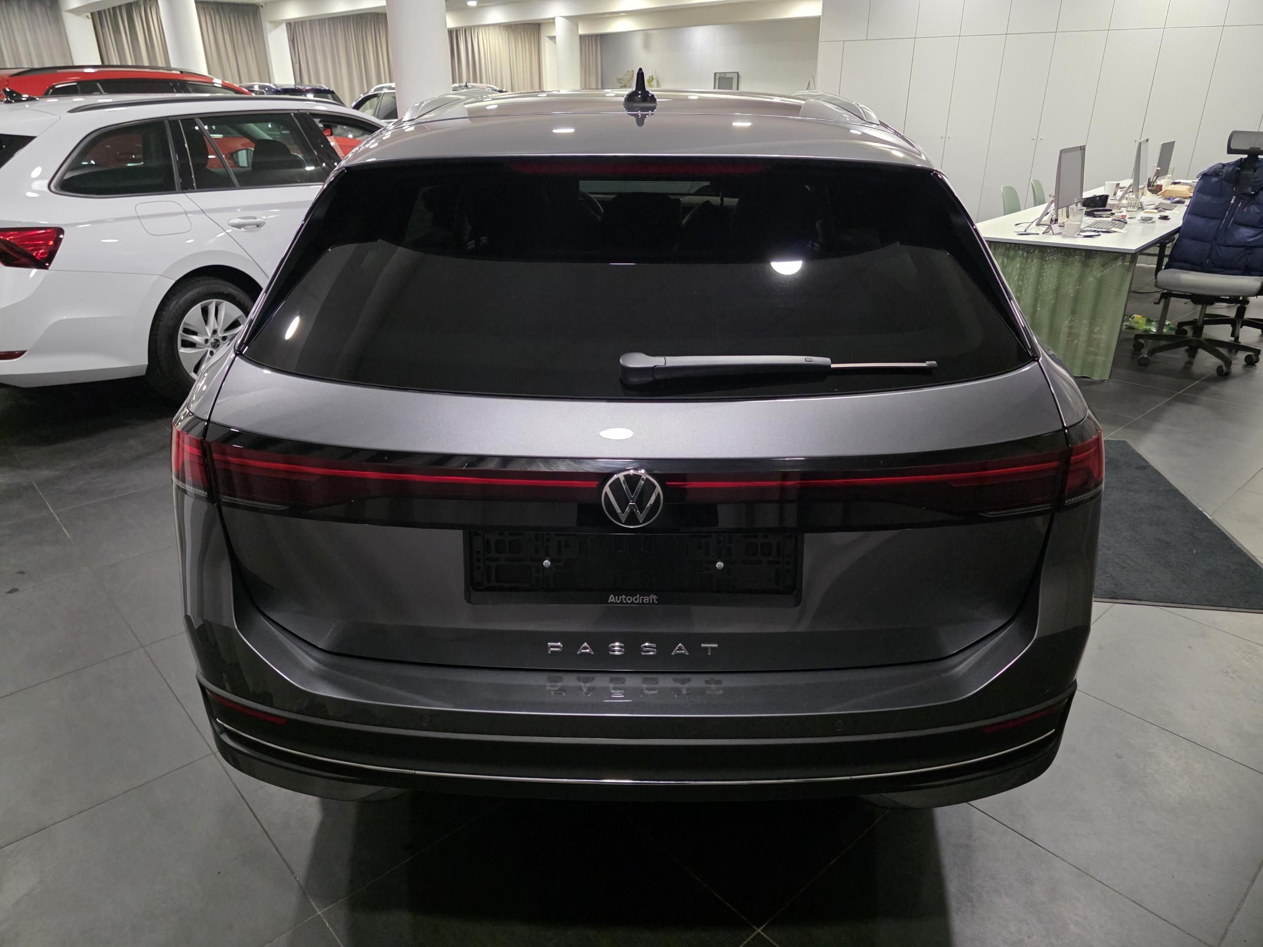 Volkswagen Passat, 2.0 TDI 110kW DSG / Tažné - fotka 5