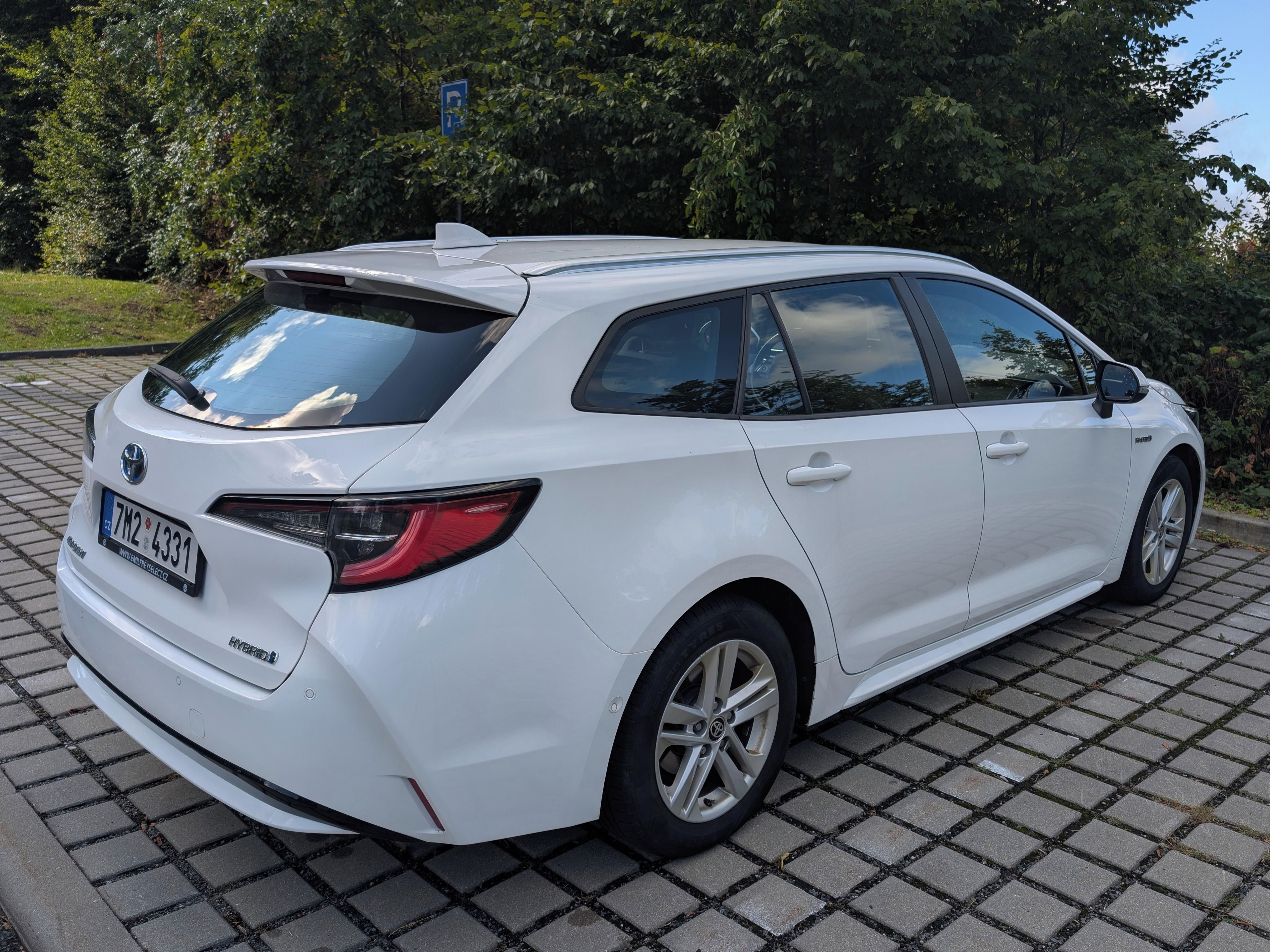 Toyota Corolla, TS 1.8 HYBRID COMFORT-TECH - fotka 6
