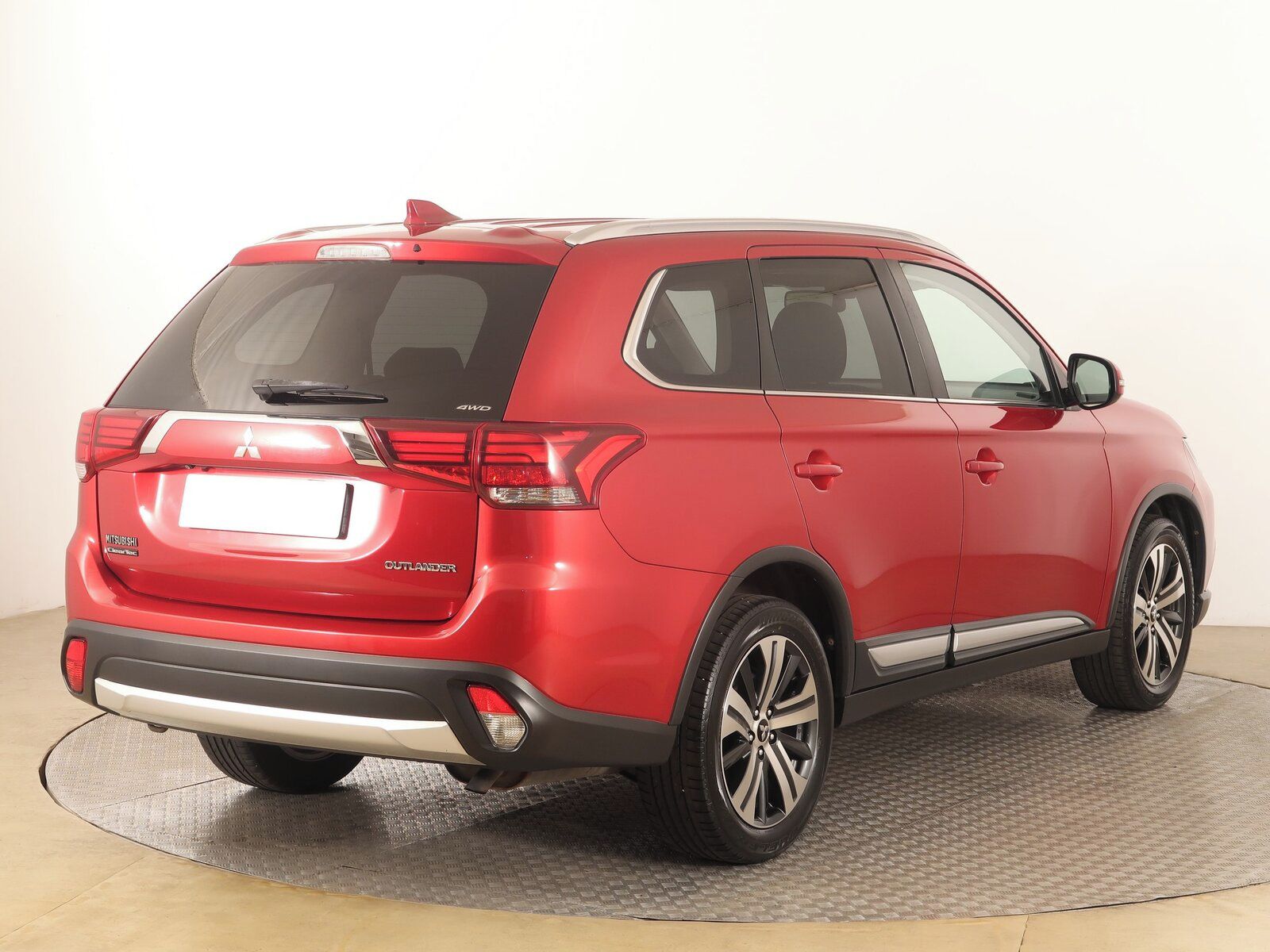 Mitsubishi Outlander, 2.0, Intense, 4X4, Automat - fotka 5