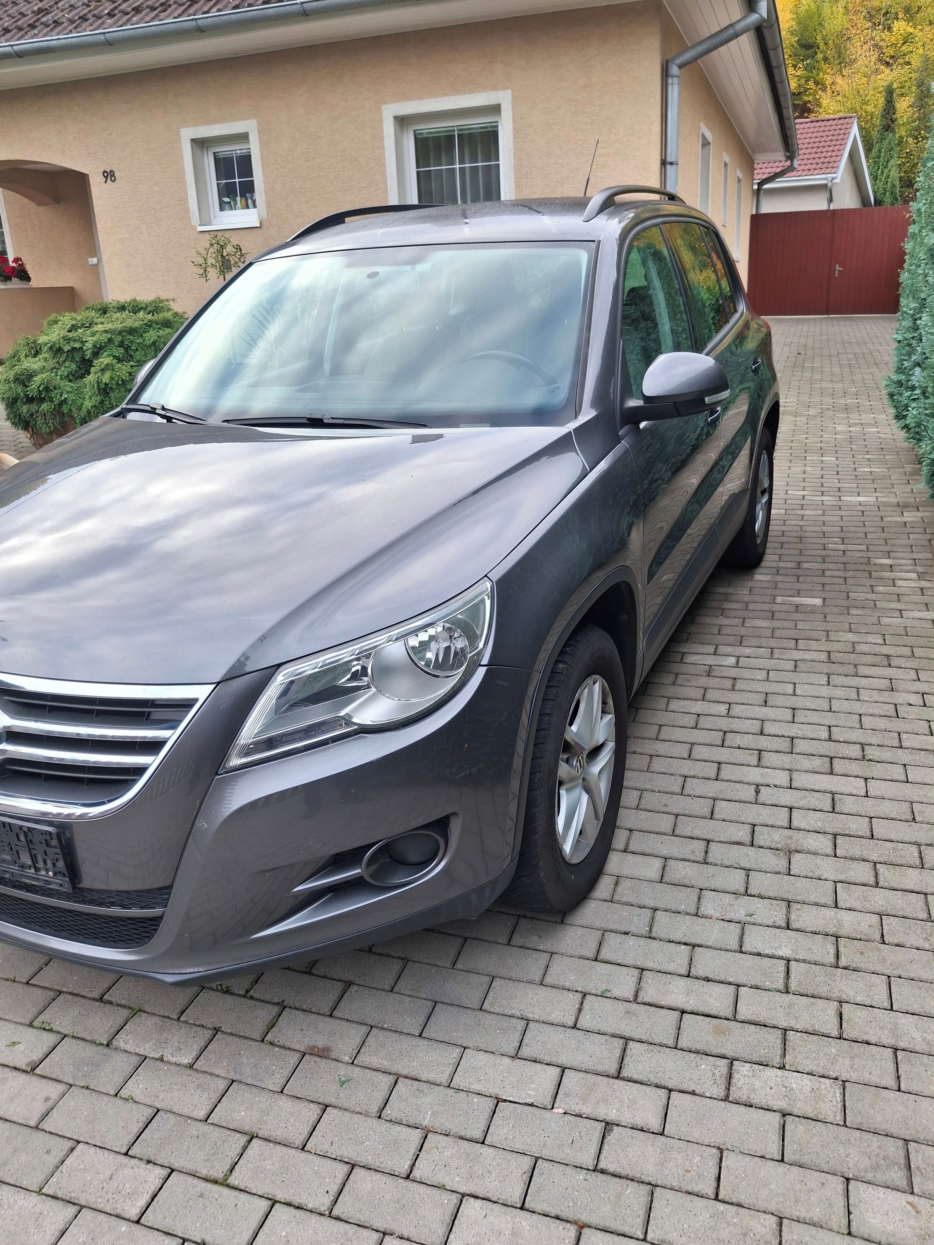 Volkswagen Tiguan, 1,4 TSi originál tažné - fotka 2