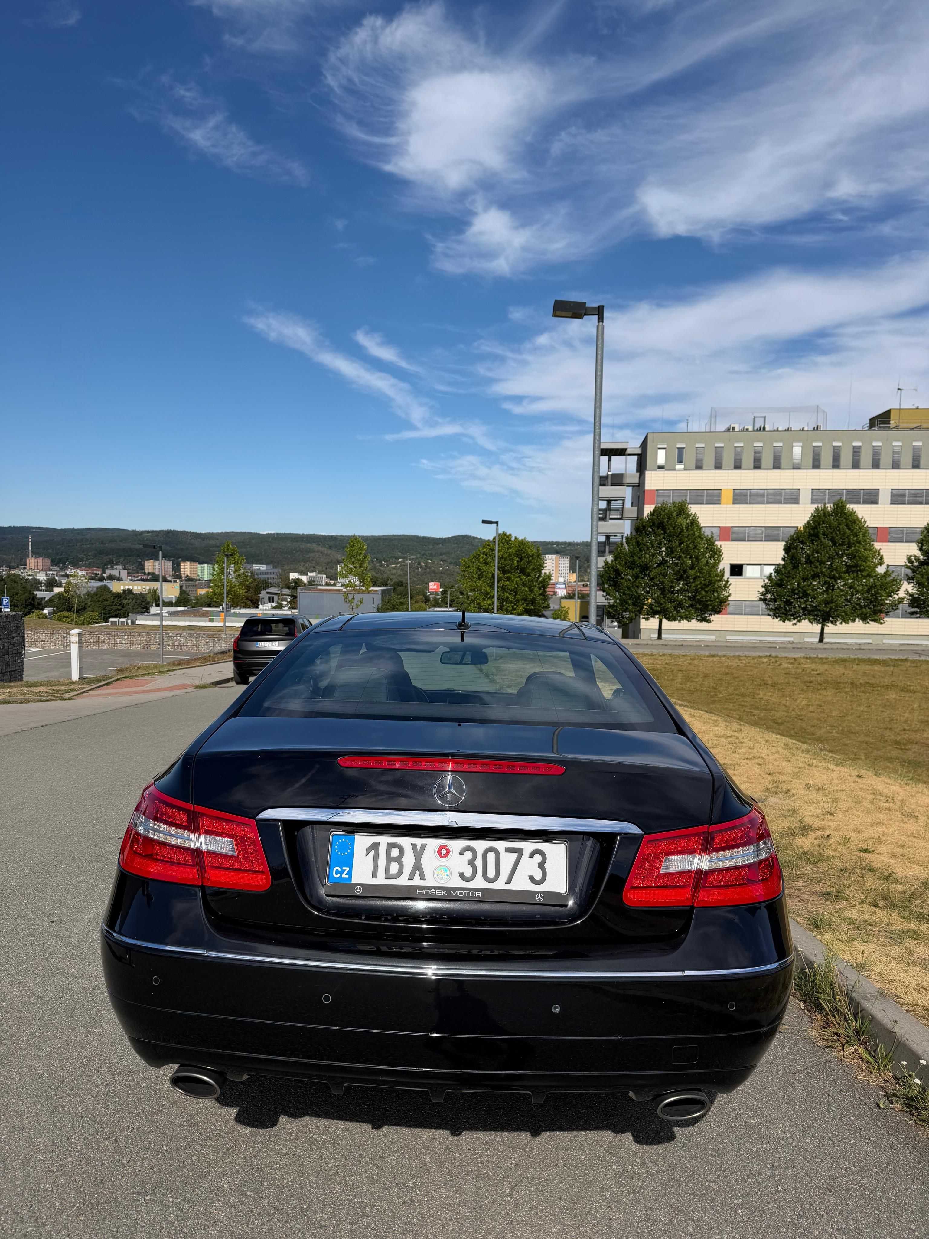 Mercedes-Benz Třídy E, Mercedes Benz E350 CGI - fotka 5