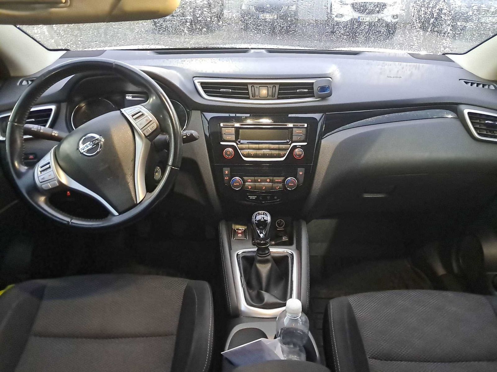 Nissan Qashqai, 1.2 DIG-T, Automatická klima - fotka 3