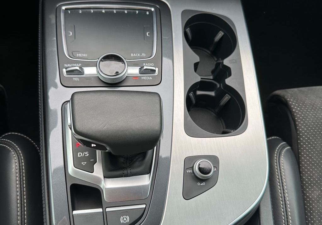 Audi Q7, 3xsline+Panorama+Tv+Head - fotka 3