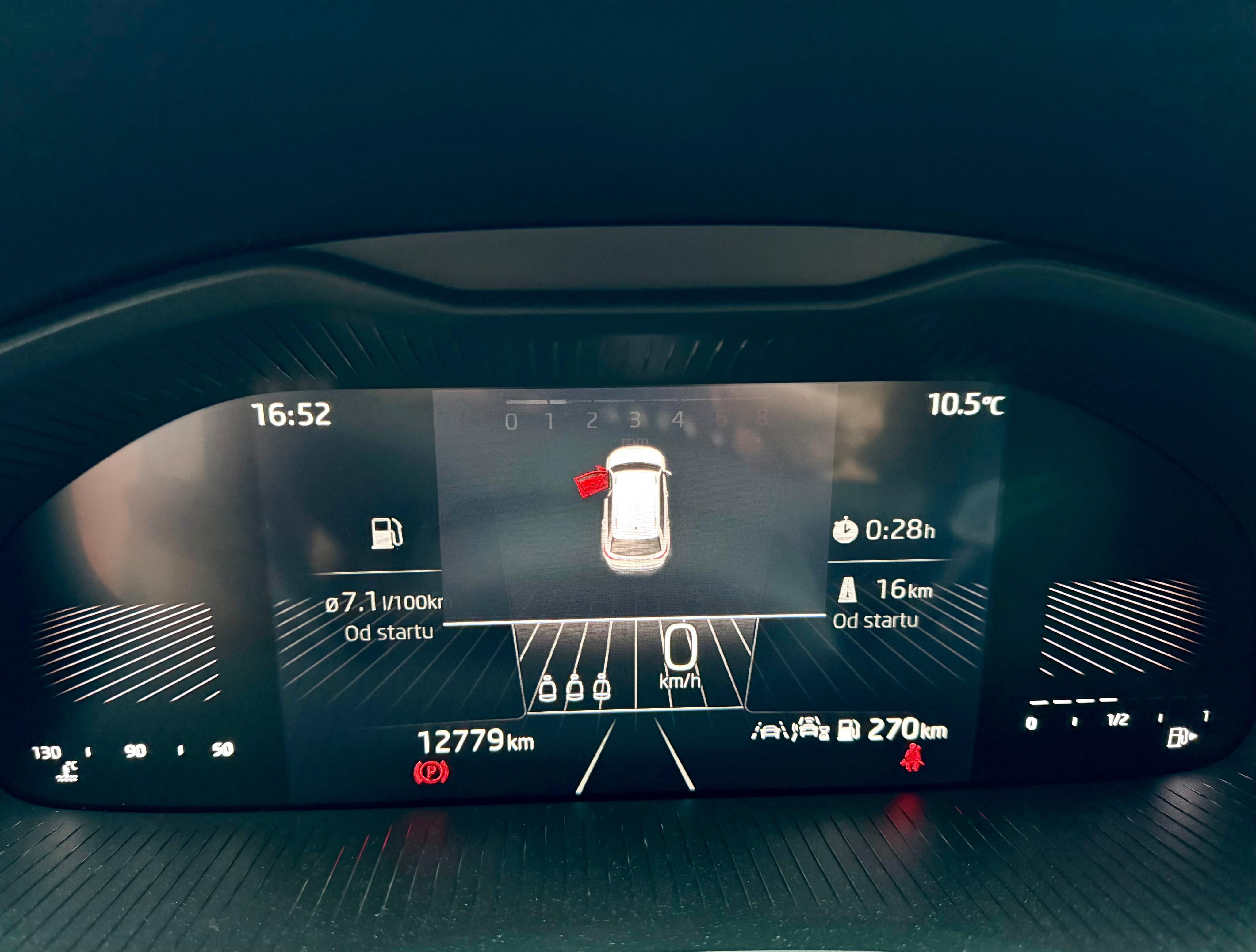Škoda Kamiq, Škoda Kamiq TOP 1,0TSi 85kw - fotka 5