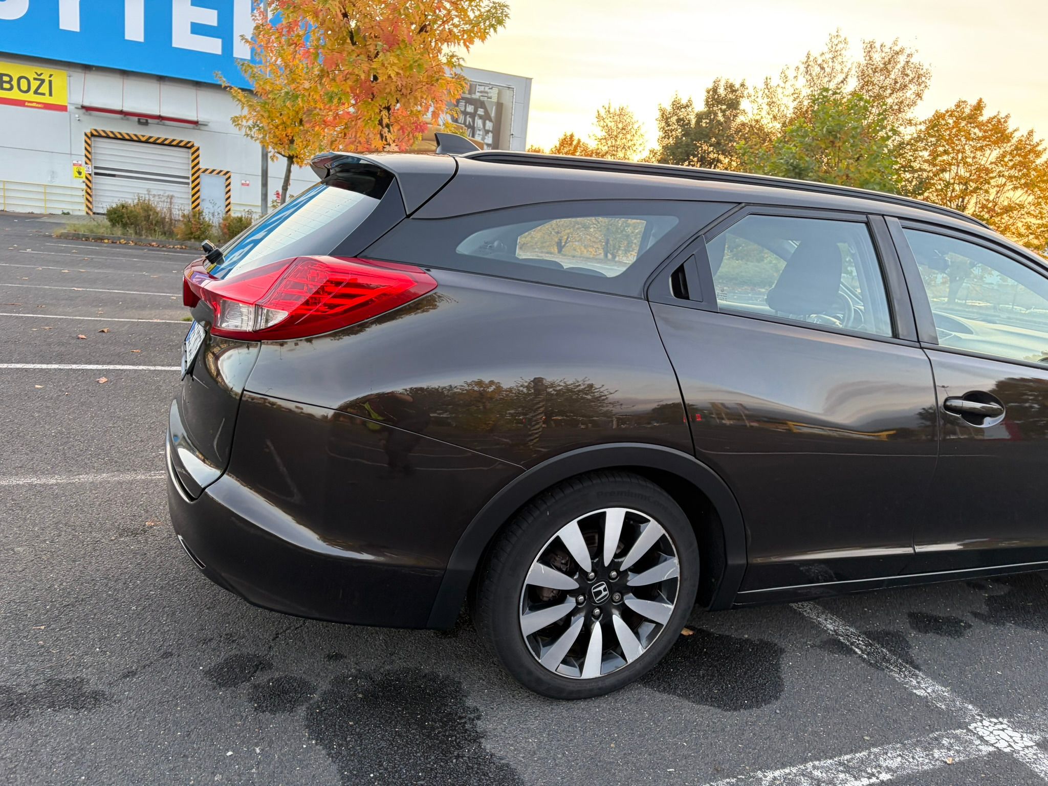 Honda Civic, 1.6 i-DTEC Tourer - fotka 5