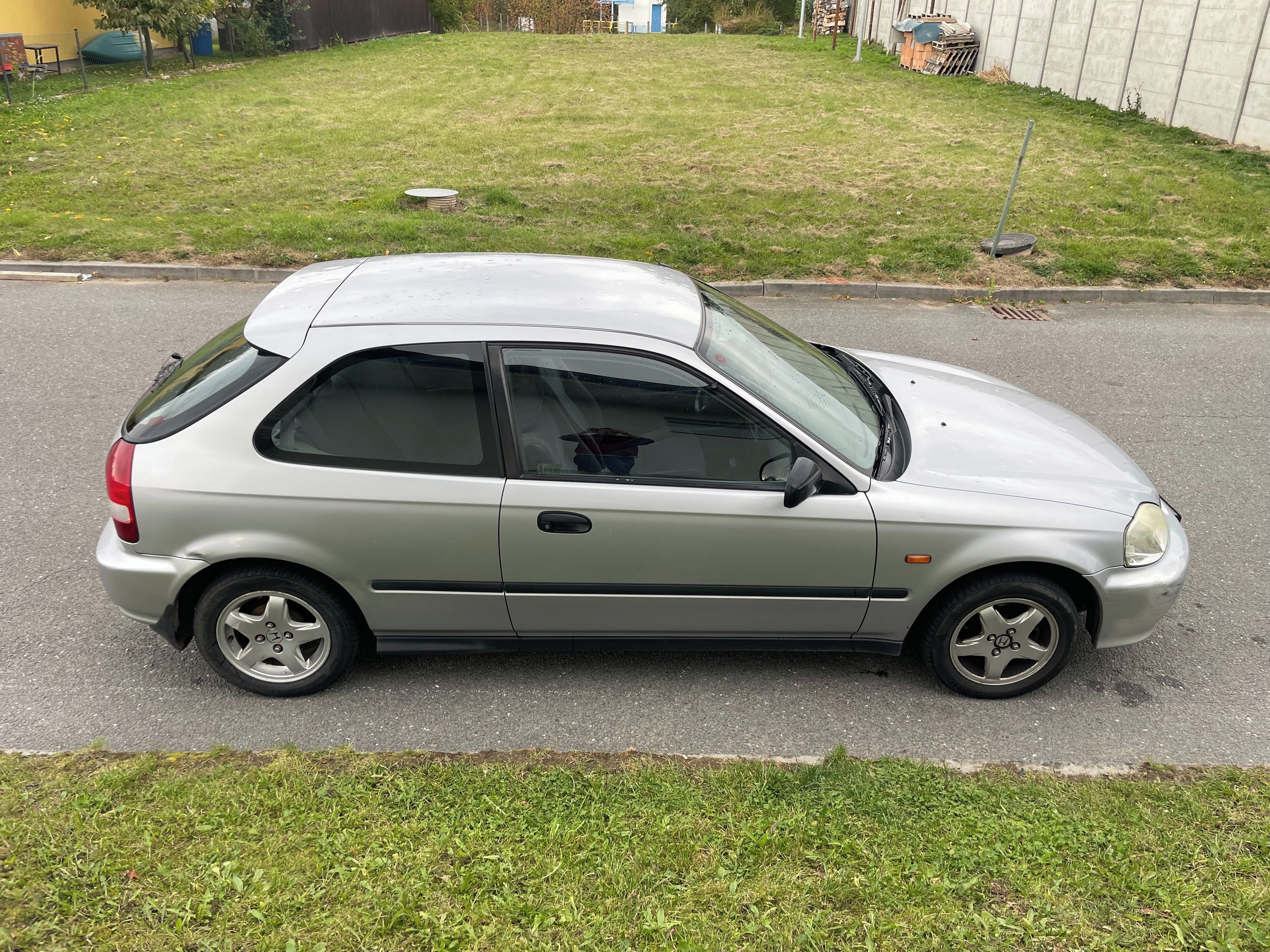 Honda Civic, automatická převodovka - fotka 2