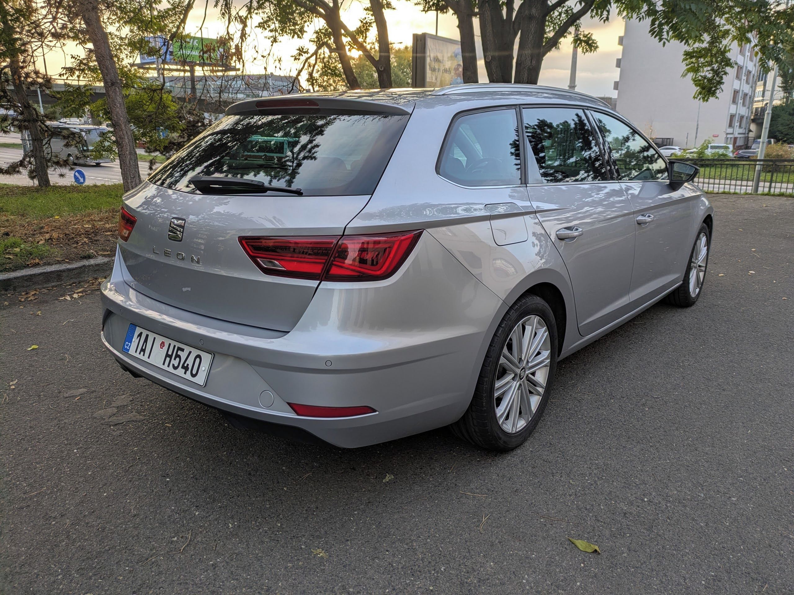 Seat Leon, 2.0 TDI 110kW, DSG, v záruce - fotka 3