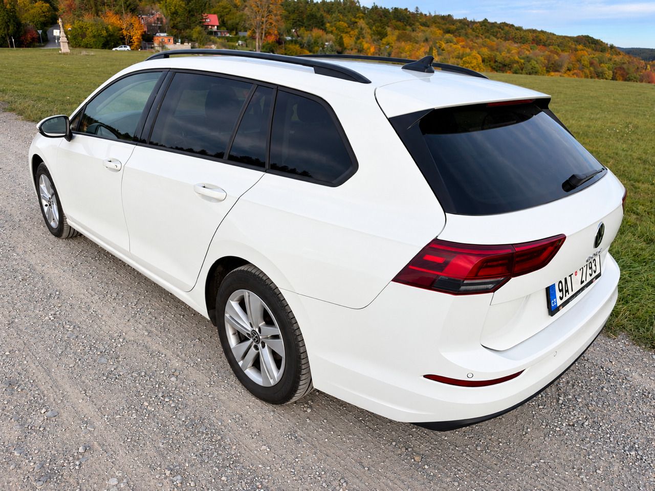 Volkswagen Golf, 2.0TDI LIFE VARIANT ACC LED ČR - fotka 4