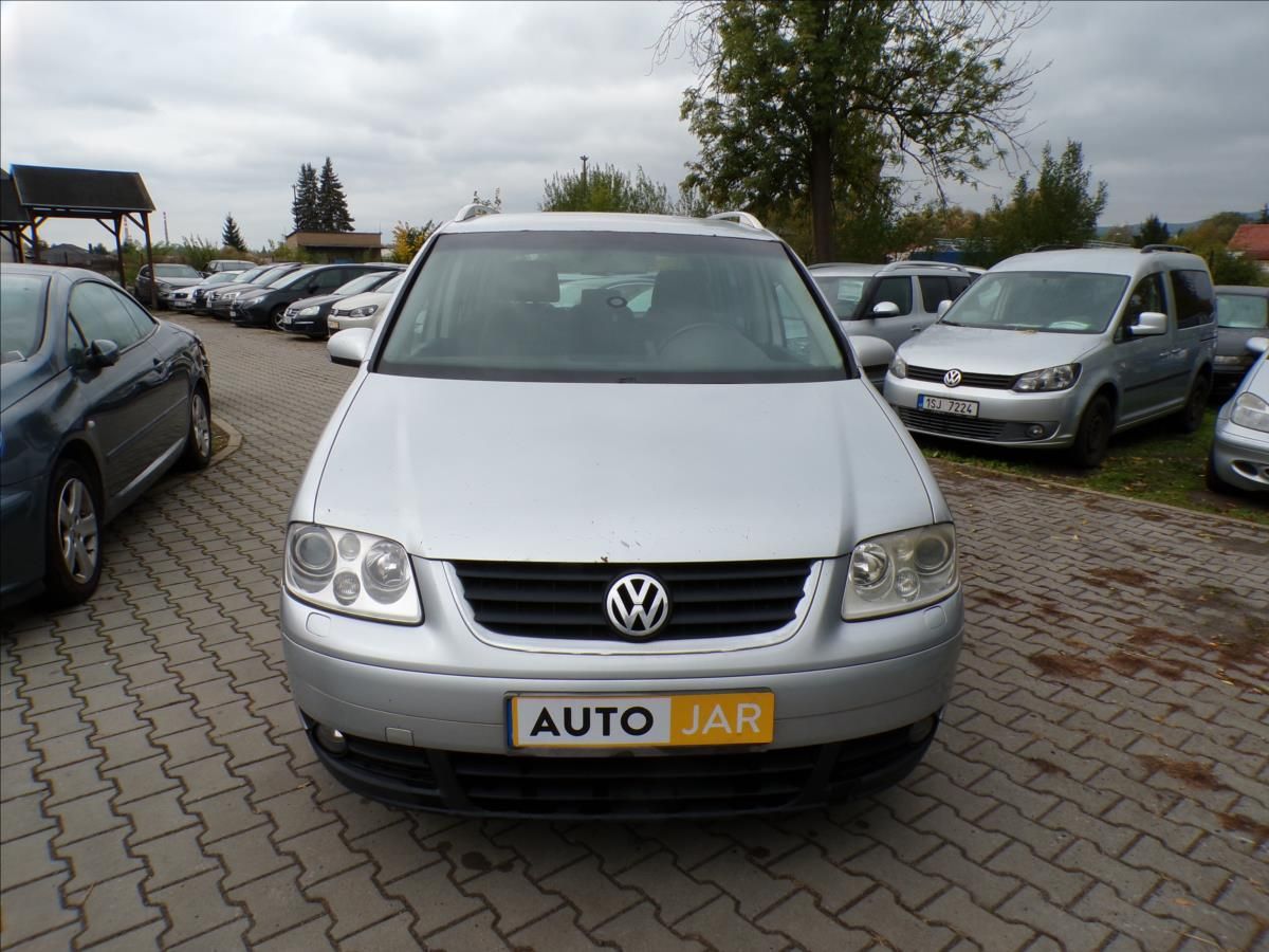 Volkswagen Touran, 2,0 TDI-103KW  DSG,XENONY - fotka 3