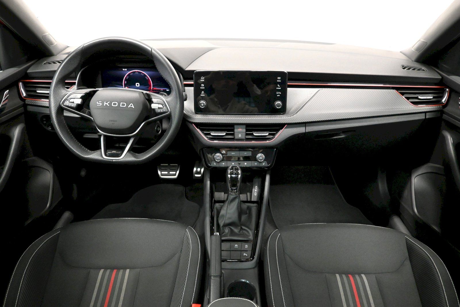 Škoda Scala, Monte Carlo DSG 1.0TSI 85kW - fotka 5