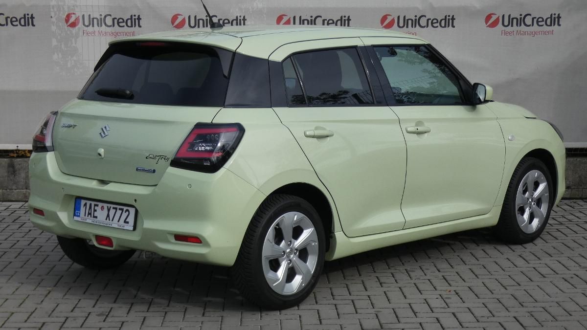Suzuki Swift, 1.2 DualJet mHEV Premium - fotka 3