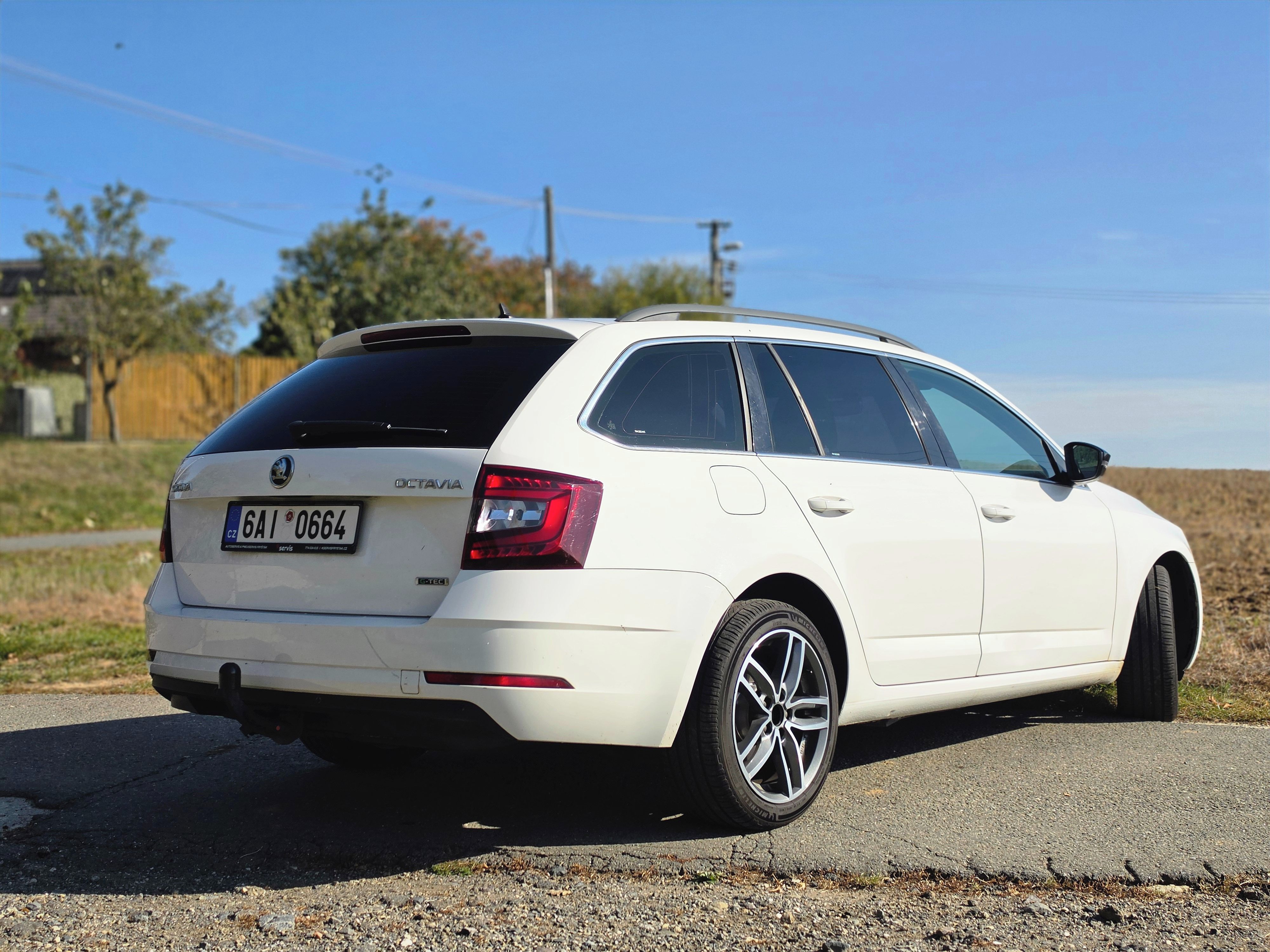 Škoda Octavia - fotka 4