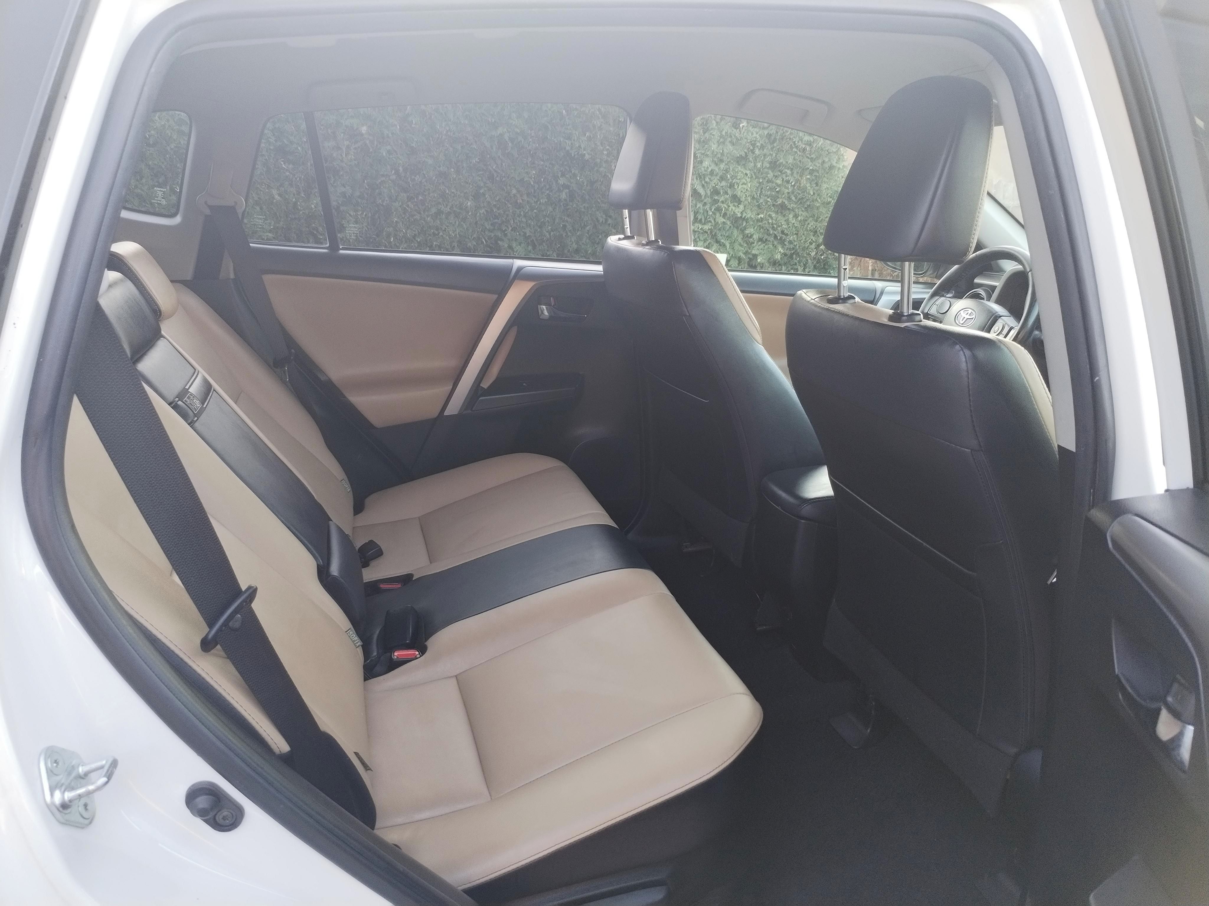 Toyota Rav4, Toyota Rav 4 hybrid - fotka 2