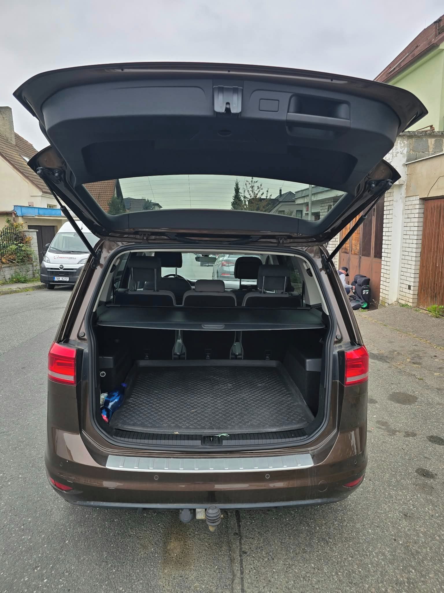 Volkswagen Touran, Touran 1.6 TDI, 7 míst - fotka 5