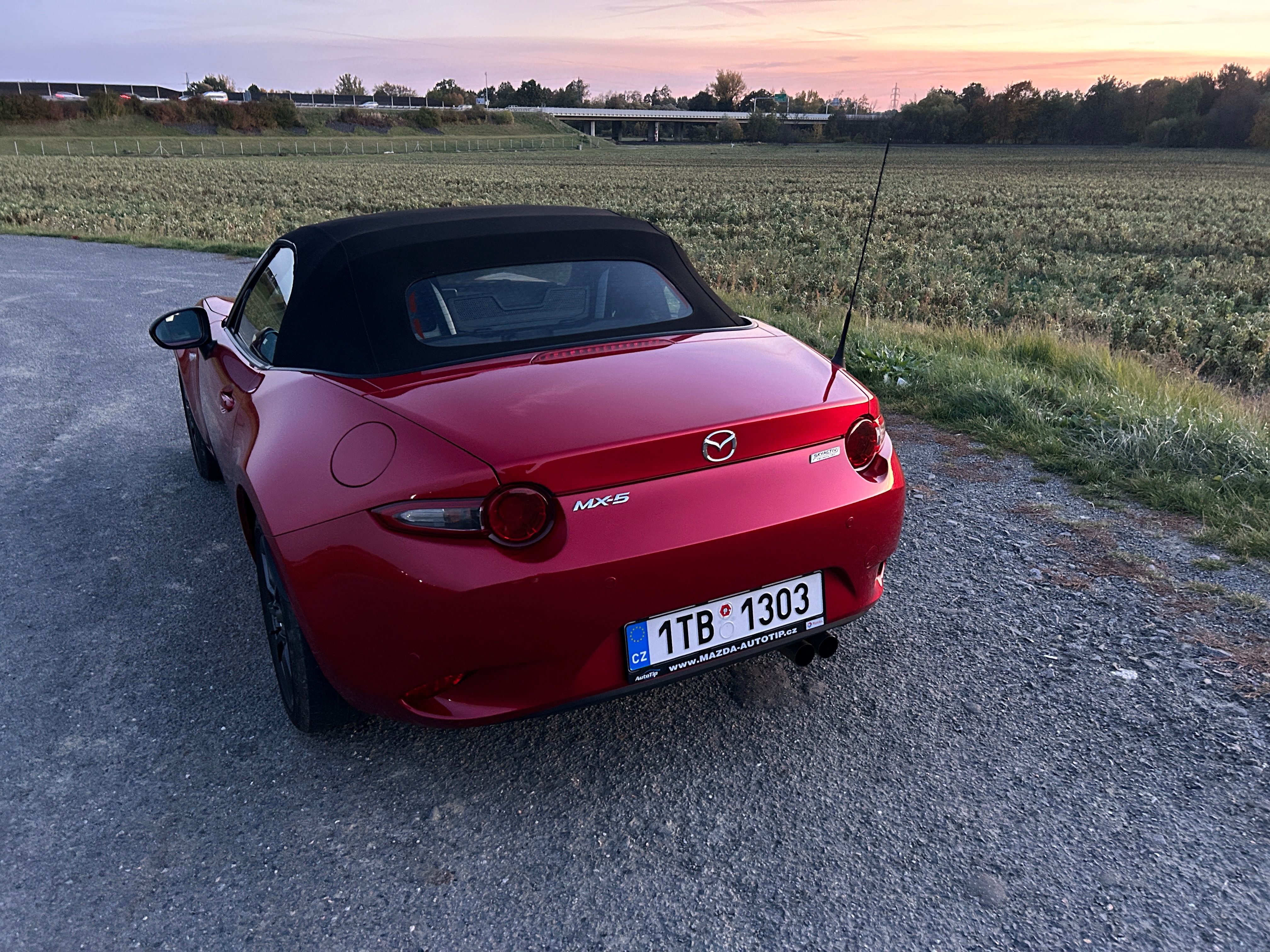 Mazda MX-5, CZ,Nehavarované,1.Majitel - fotka 4