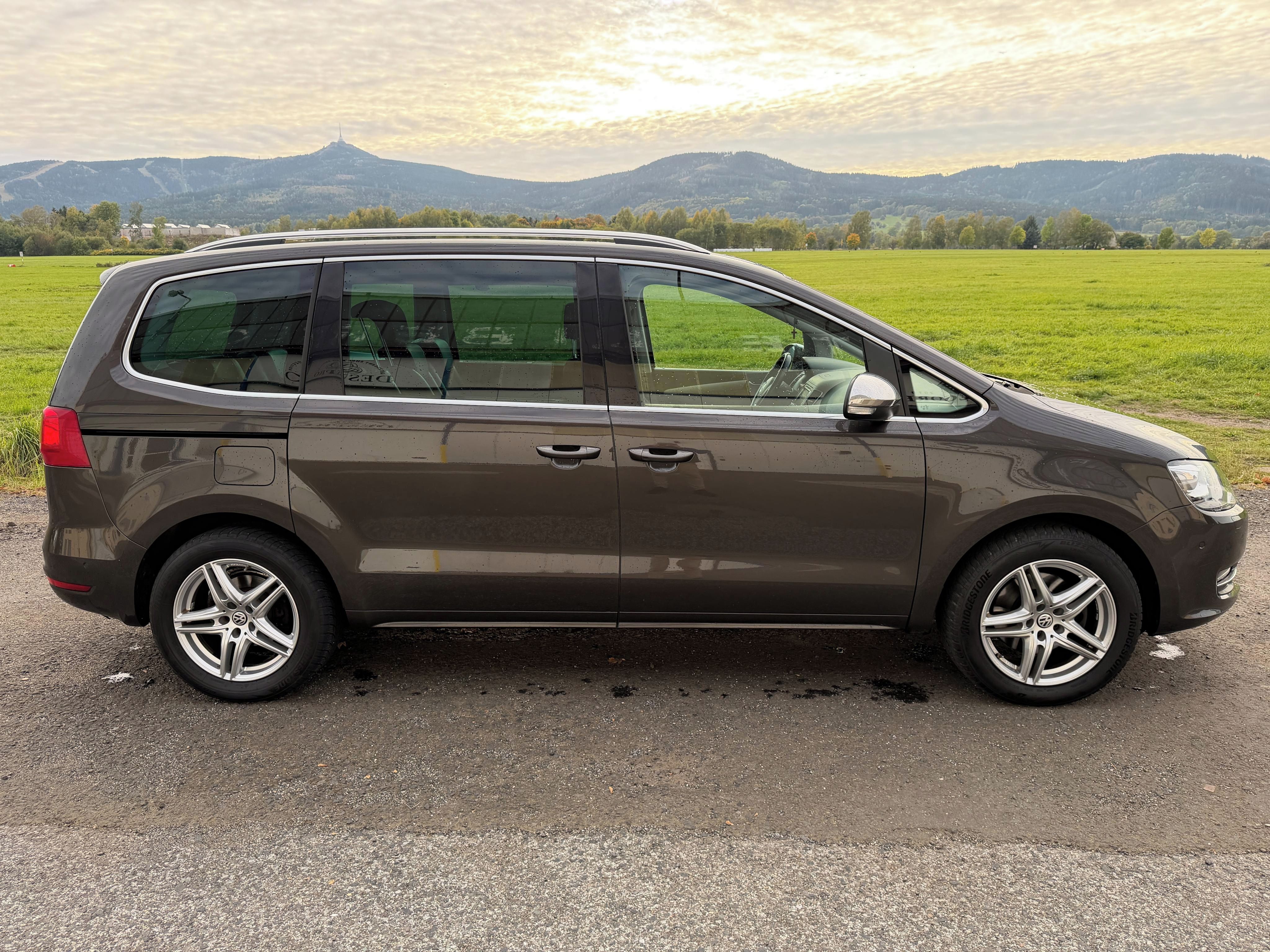Volkswagen Sharan, 2.0 TDI 103kw 4Motion Highline - fotka 4