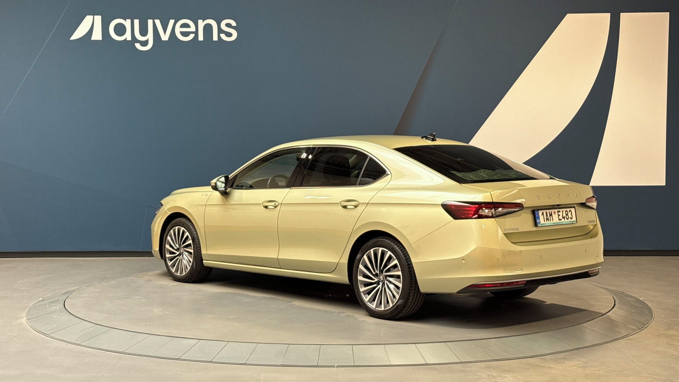 Škoda Superb, 1.5 TSI 110kW ACT L&K DSG - fotka 3
