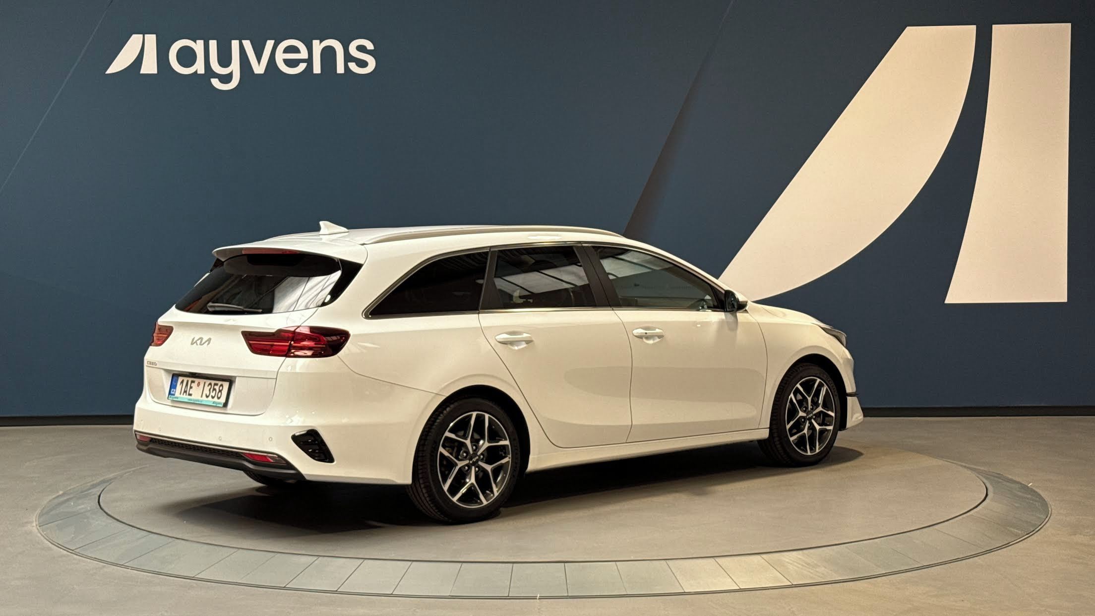 Kia Cee´d, 1.5 T-GDI 103kW Top SW DCT - fotka 2