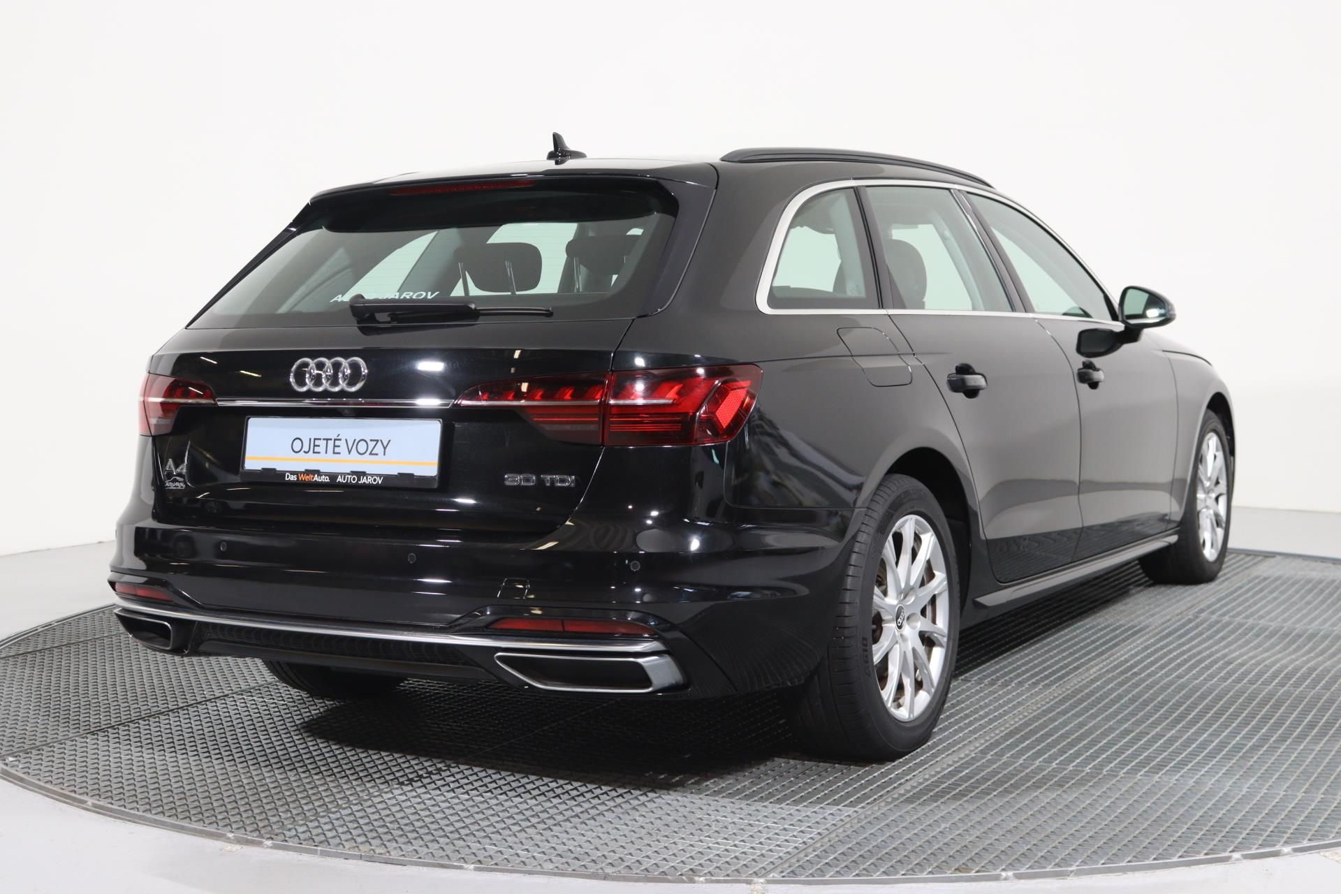 Audi A4, AVANT ADVANCED 30 TDI 100 KW - fotka 2