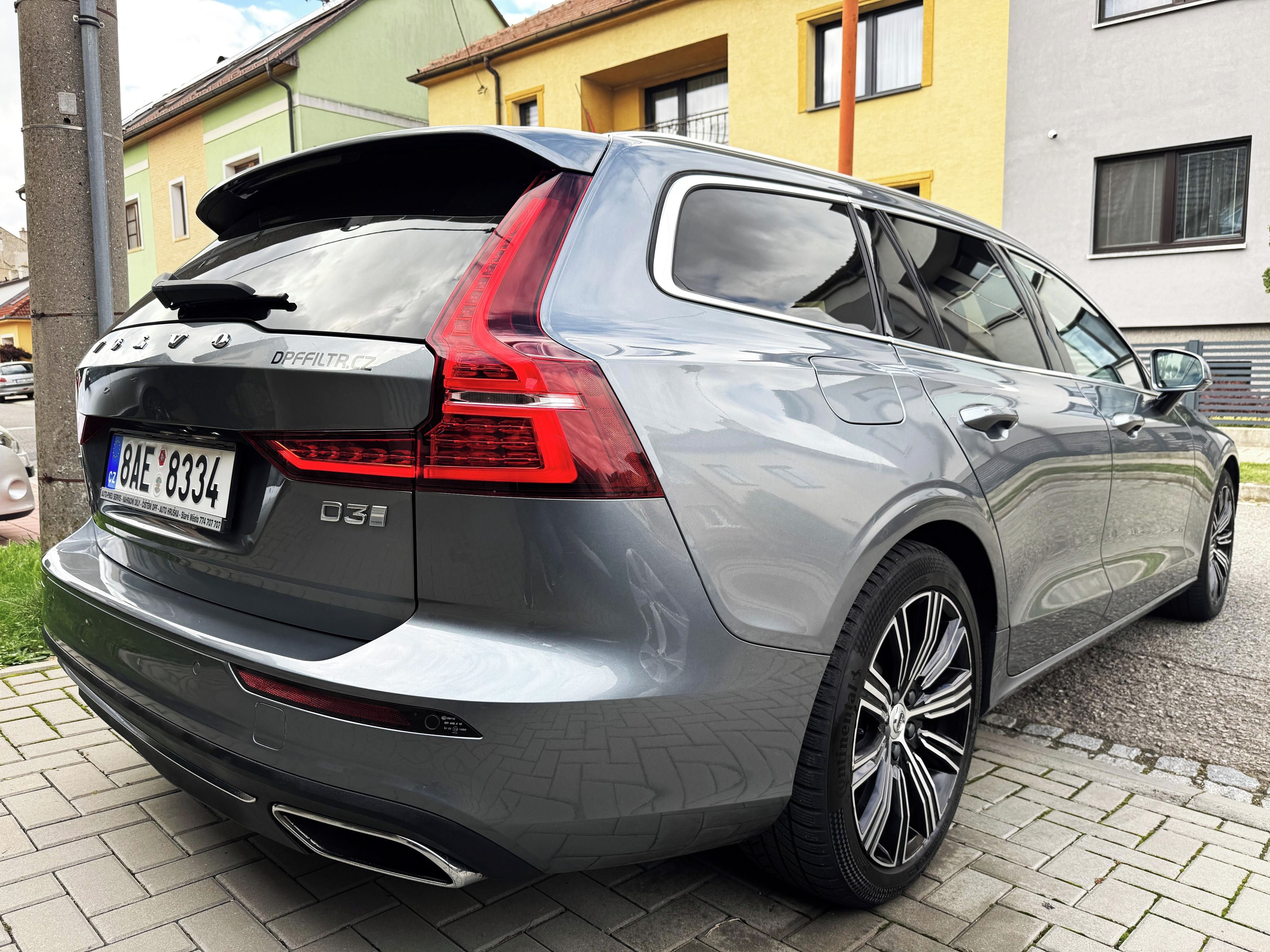 Volvo V60, VOLVO V60 2.0D3 HEAD-UP,KAMERA - fotka 5