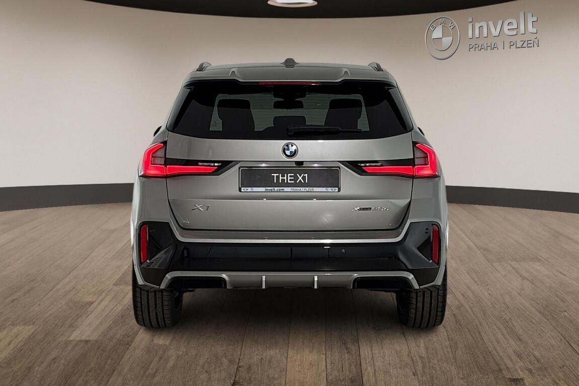 BMW X1, xDrive20d - fotka 4