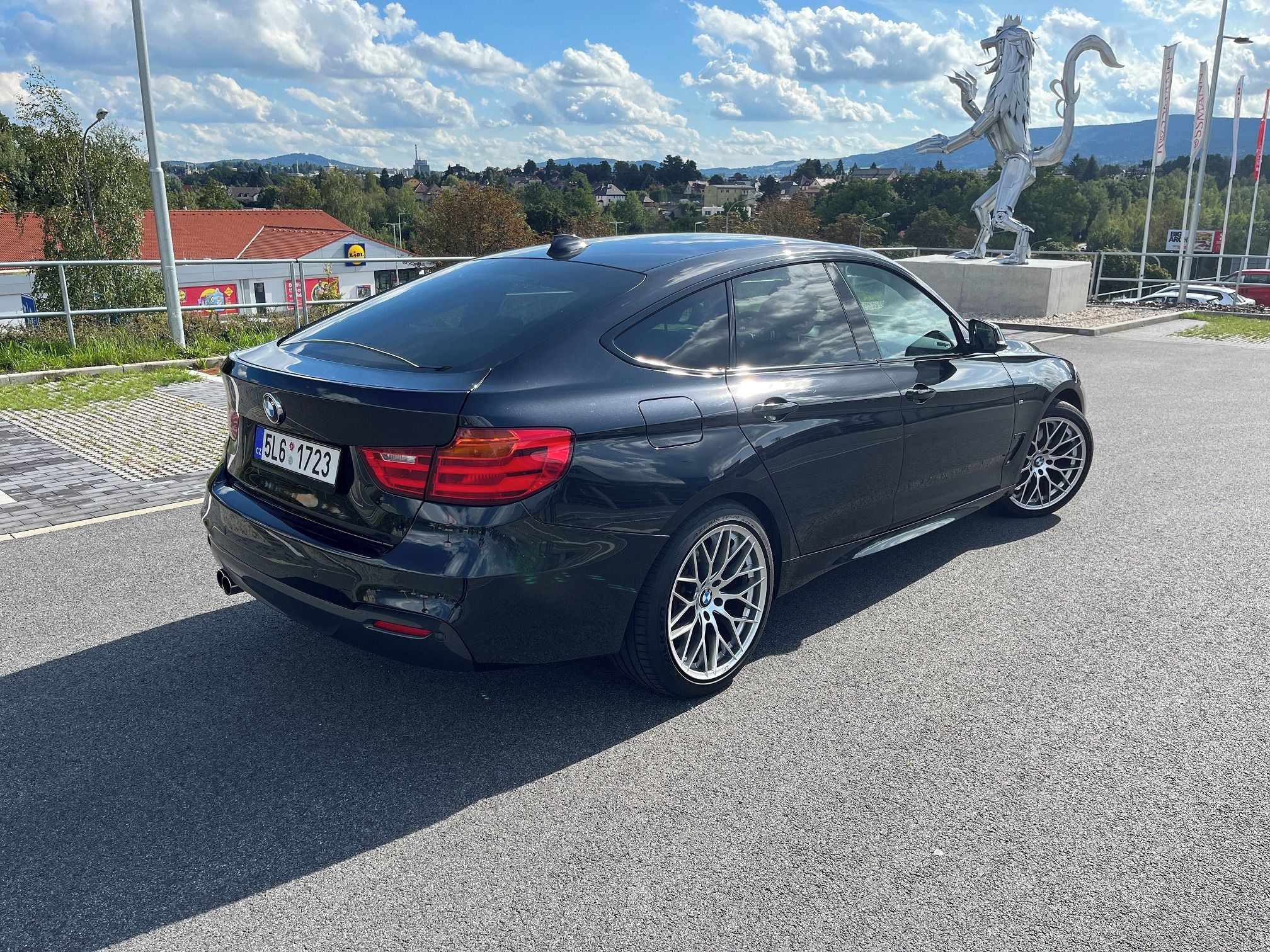 BMW Řada 3, 335d GT xDrive M-packet Shadow - fotka 5