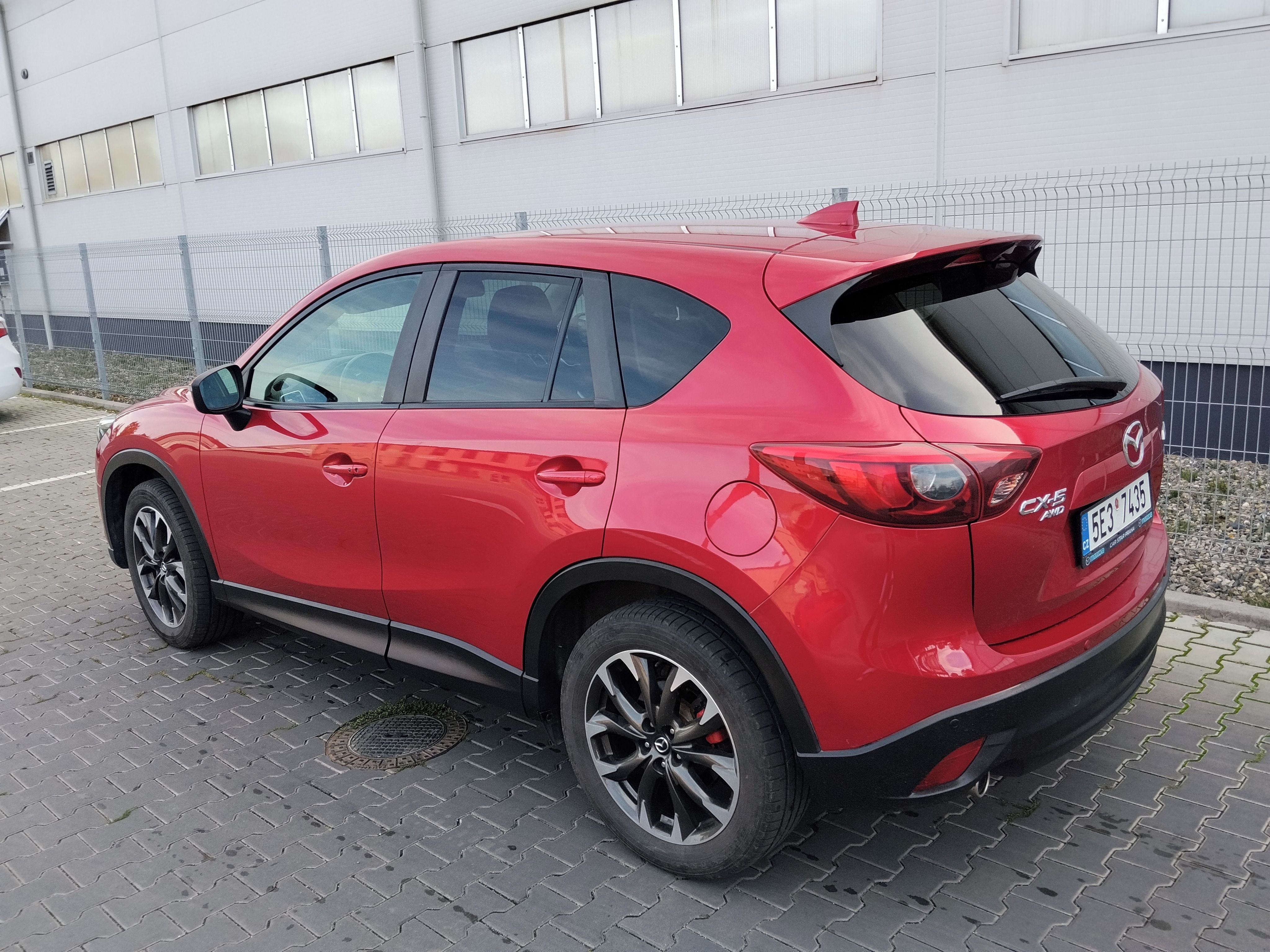 Mazda CX-5, 2.2 AWD - servisováno - fotka 6