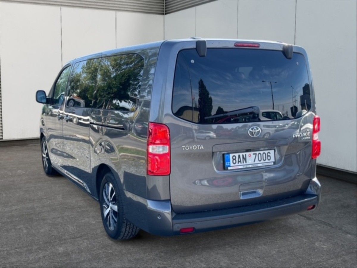 Toyota Proace Verso, 2,0 D-4D 180k L2 VIP - fotka 4